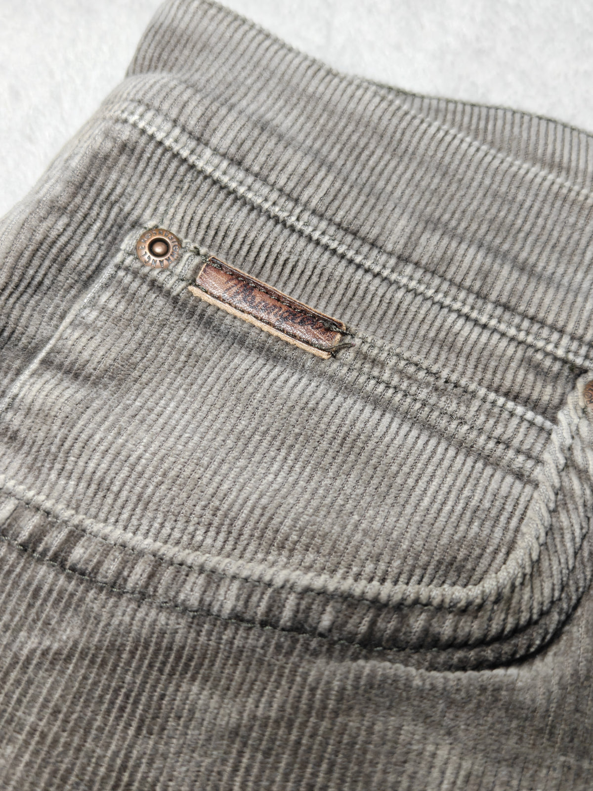 Men Wrangler Texas Stretch 33EC05 Faded Charcoal Grey Corduroy W40 L28 Pants