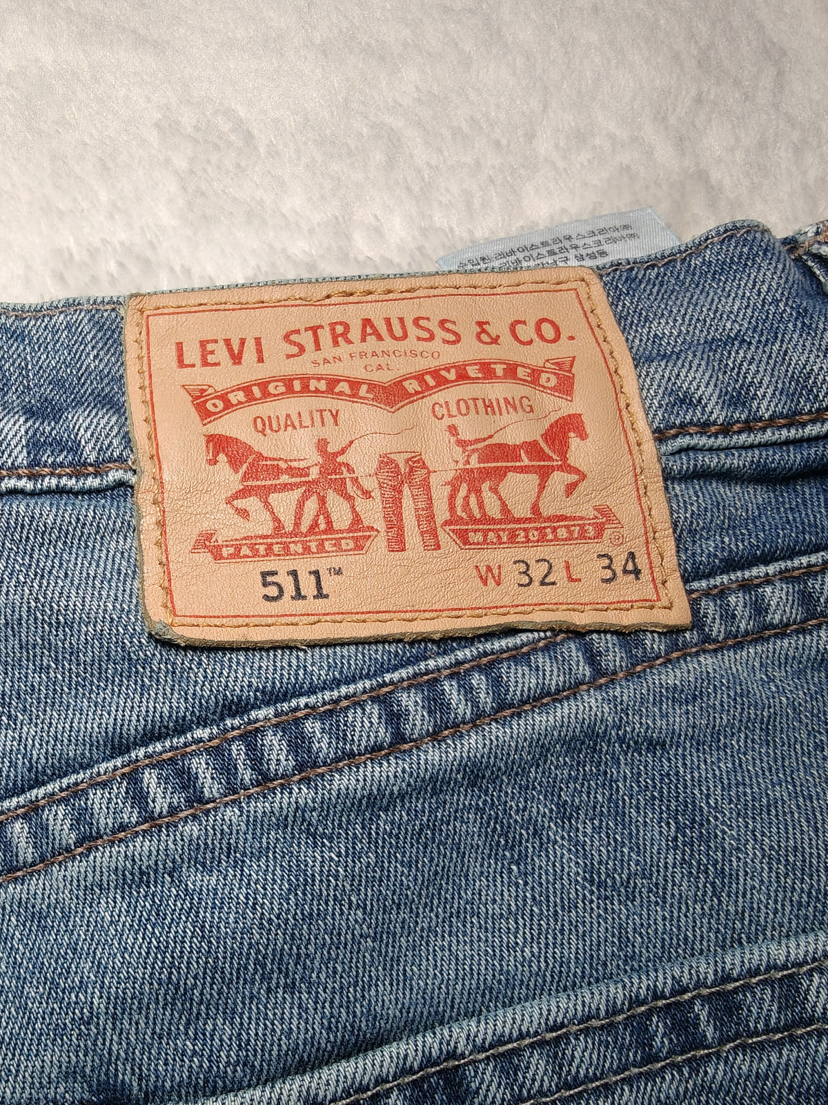 Men Levi’s 511 Blue Slim W32 L34 Jeans