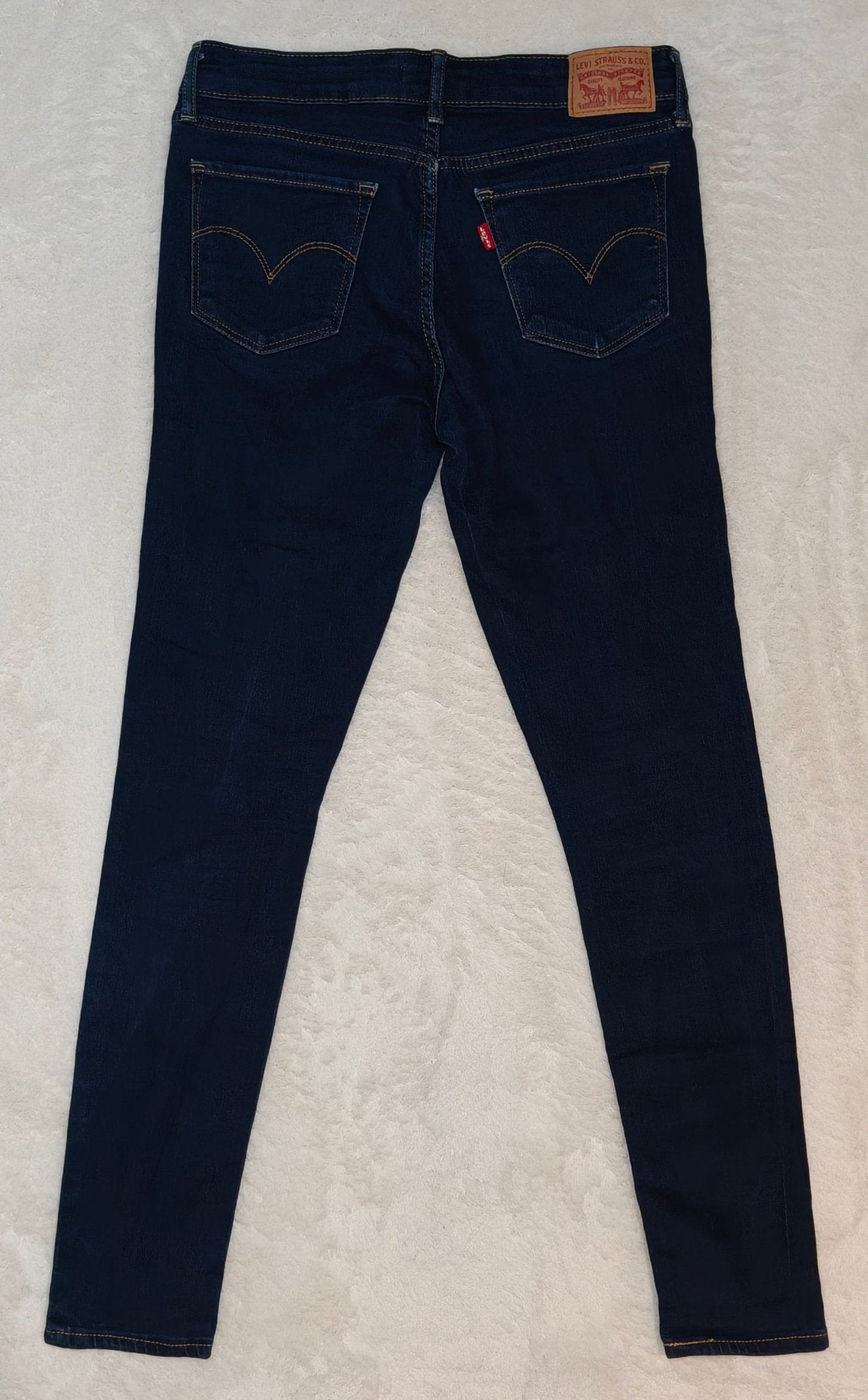Women Levi’s 711 Blue Skinny W28 L30 (EU 38/M) Jeans