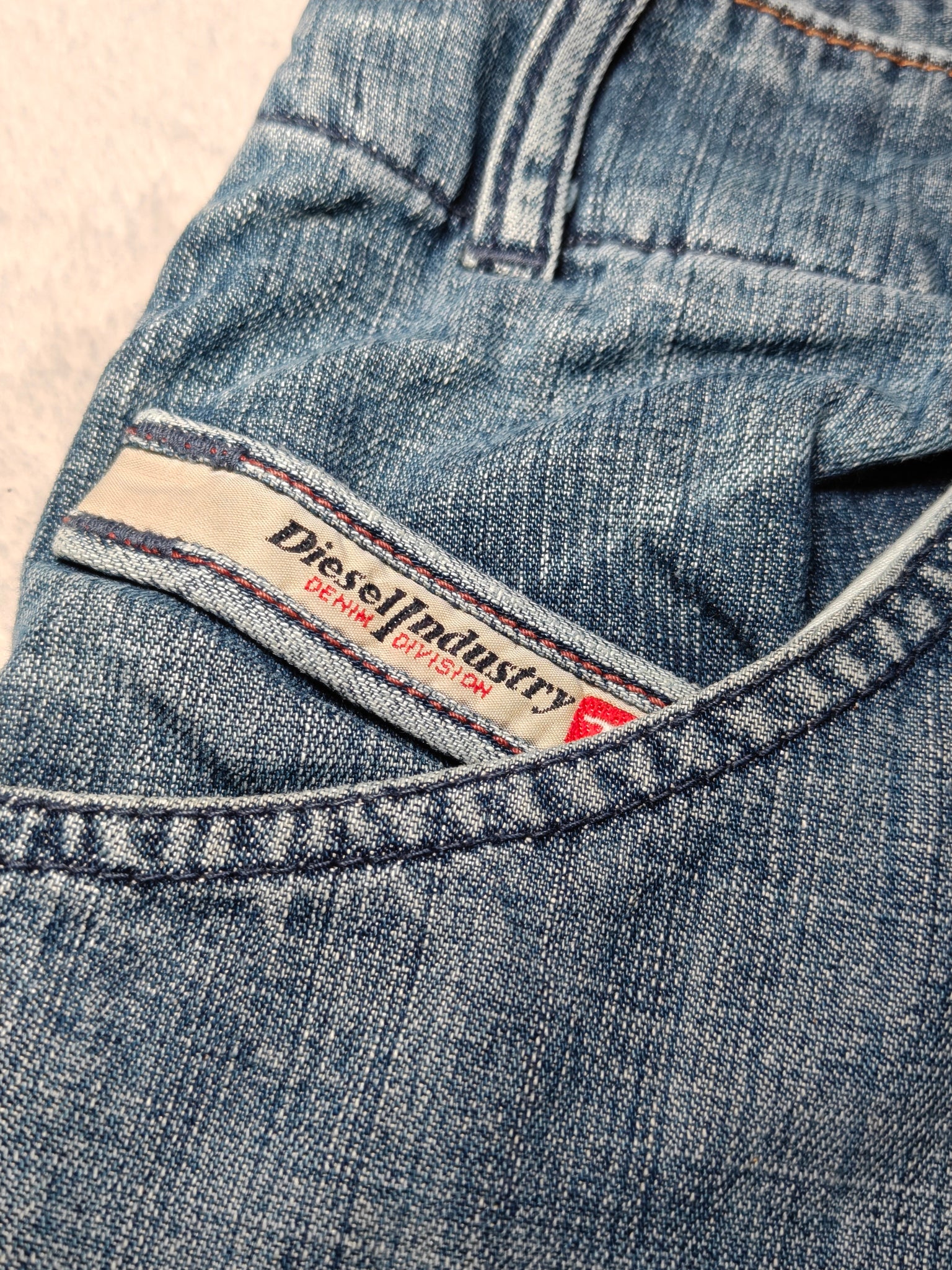 Men Diesel Dardy Blue Wash 0081Y Relaxed Straight W36 L34 Jeans