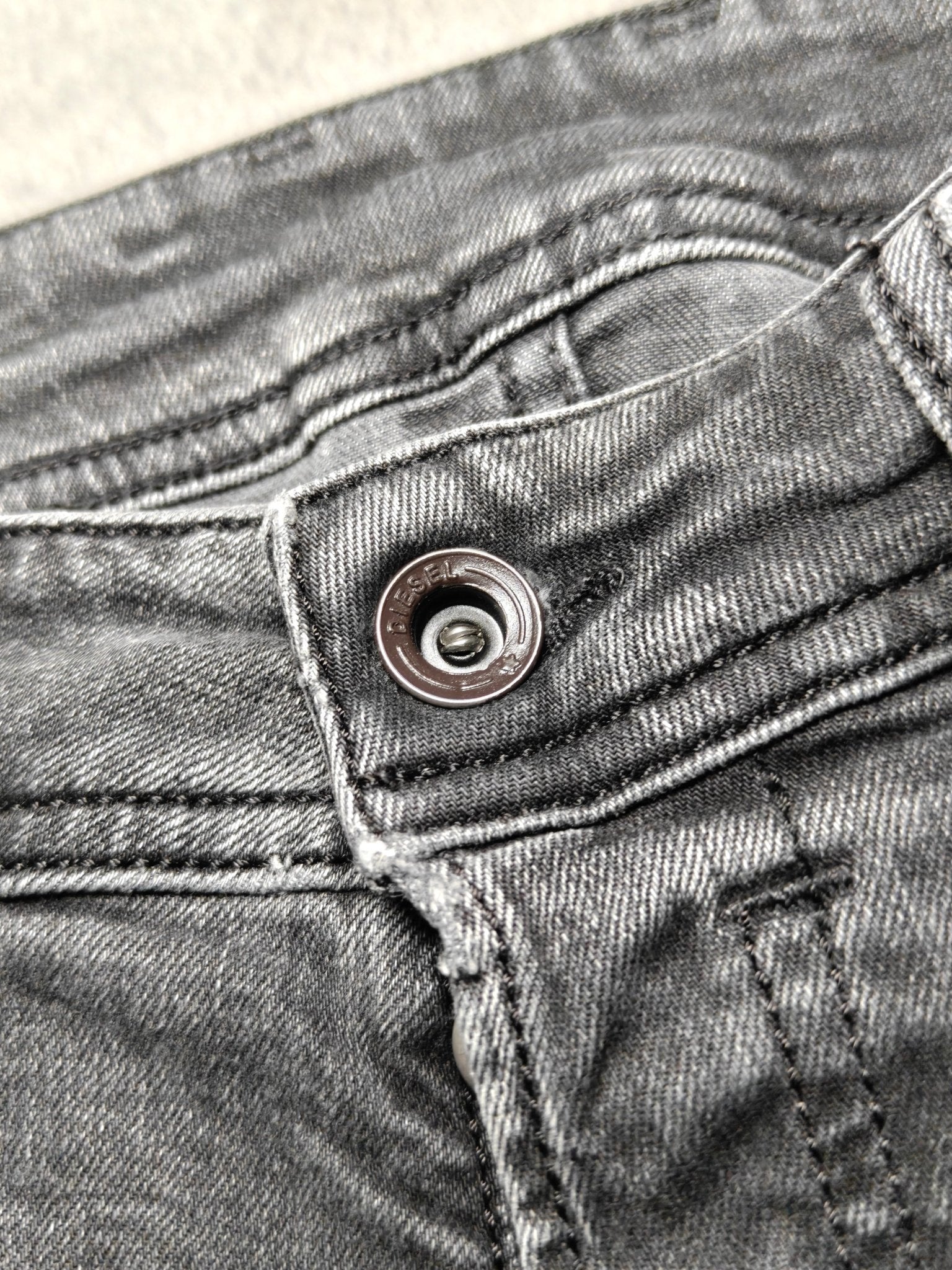Men Diesel Sleenker Black Faded Wash 0670I Skinny W29 L32 Jeans