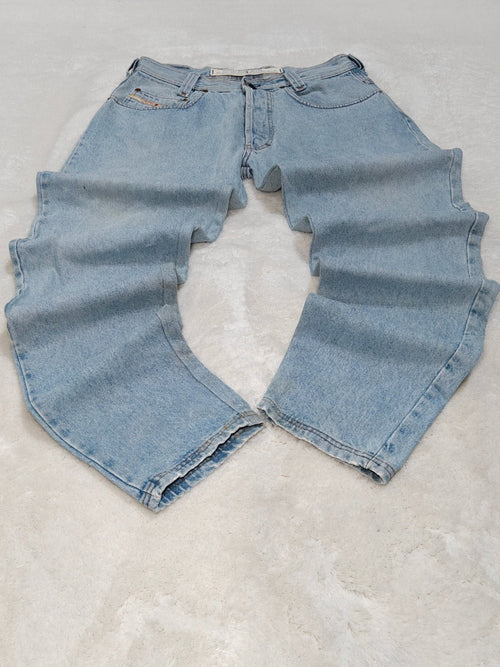 Men Diesel Vintage Light Blue Tapered W34 L34 Jeans