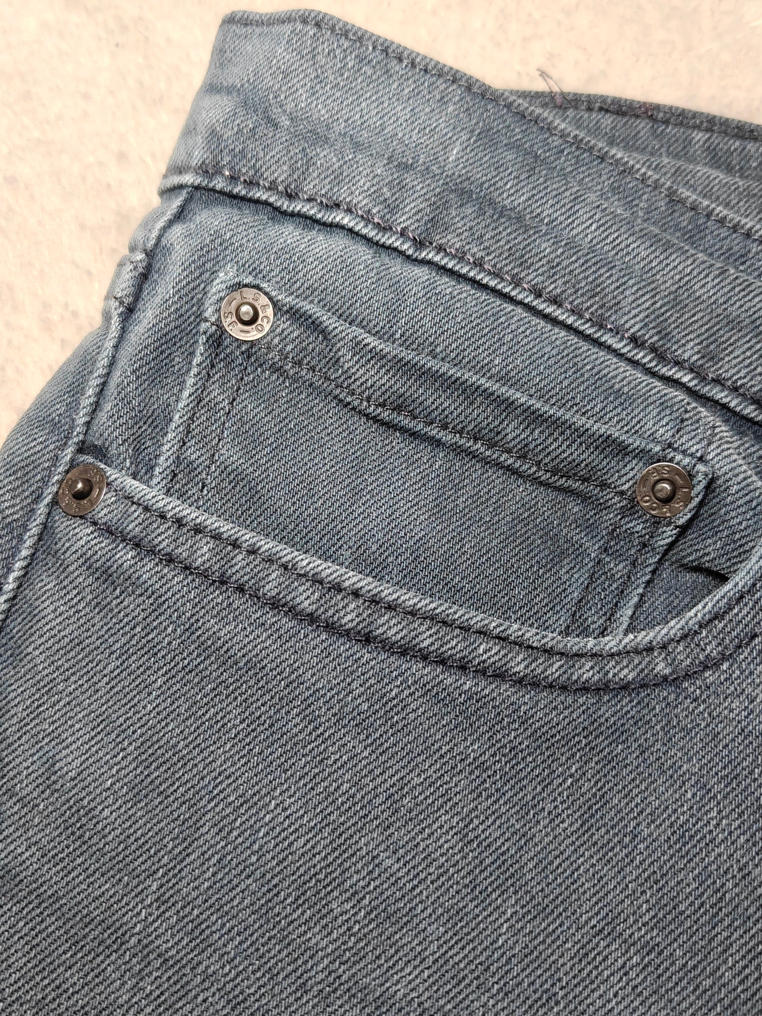 Men Levi's 511 Black Grey Faded Slim Mid Waist W31 L34 Jeans