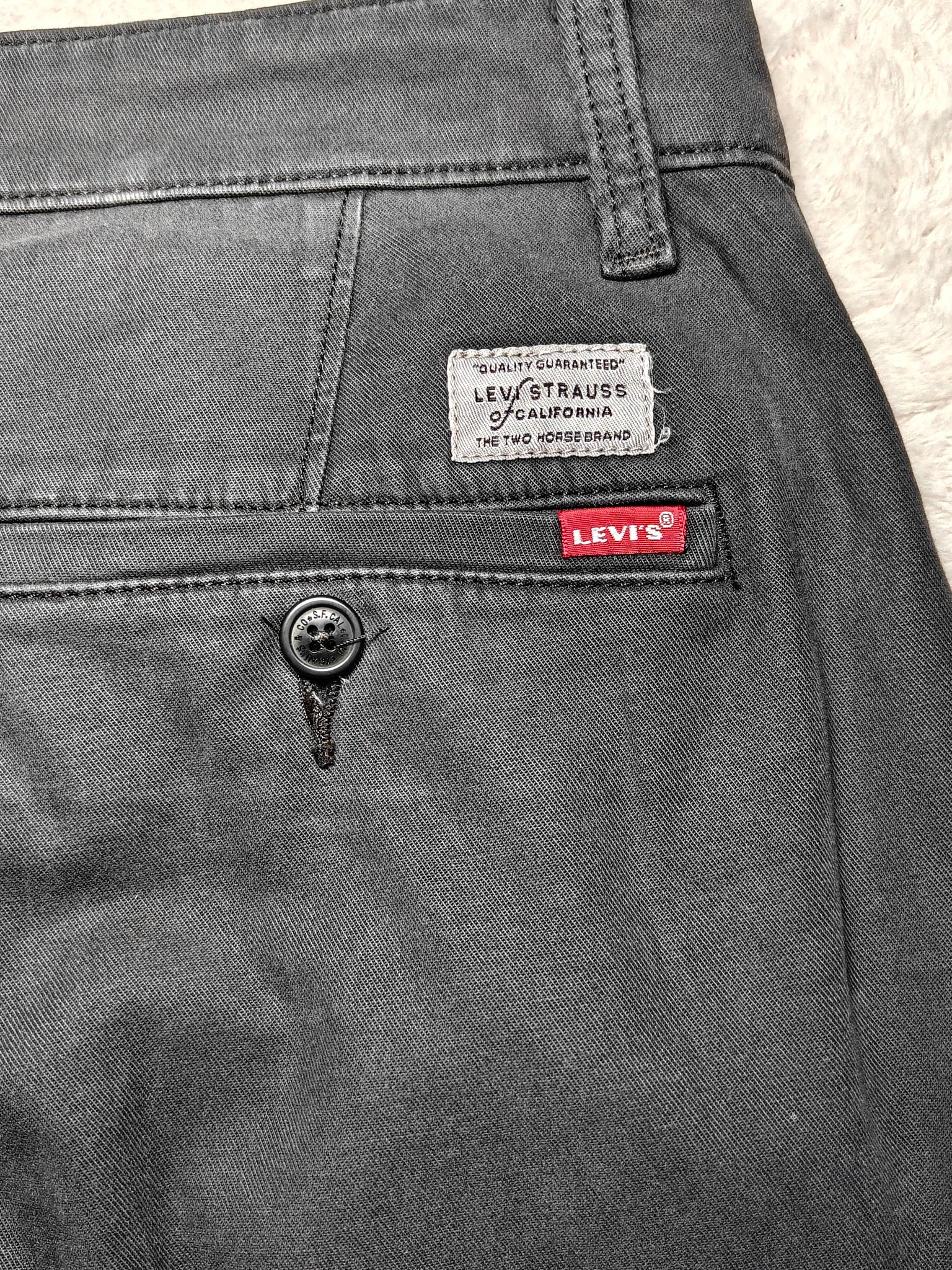 Men Levi's XX Chino Black Faded Standard Taper W34 L30 Trousers