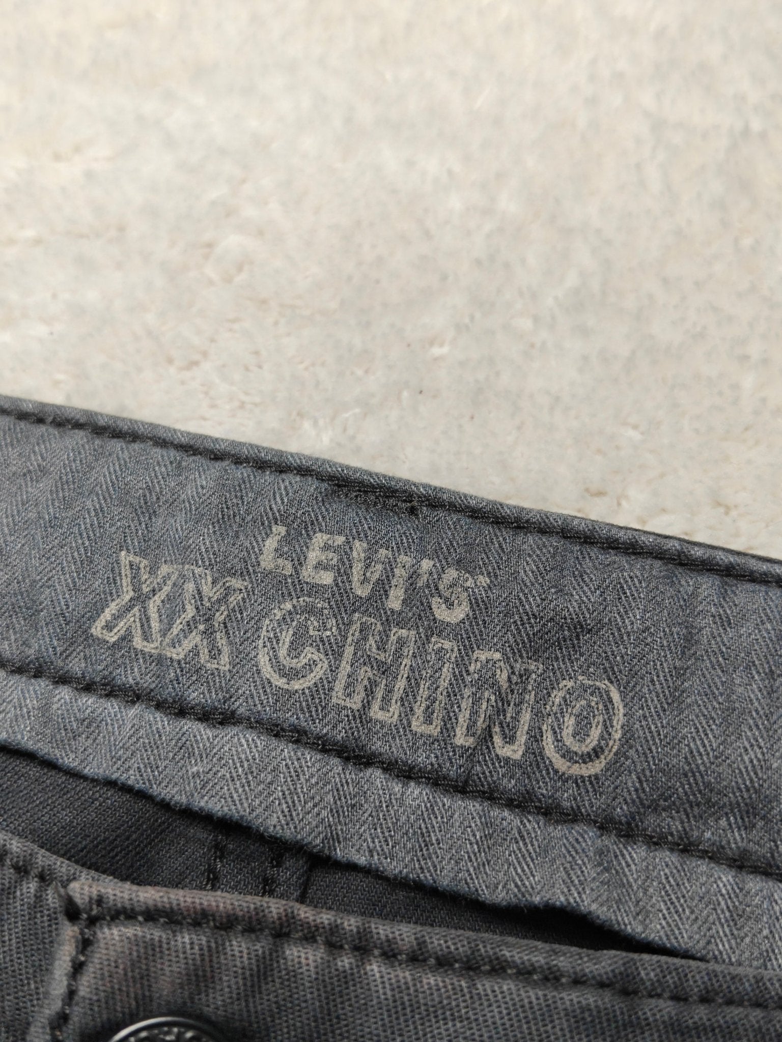 Men Levi's XX Chino Black Faded Standard Taper W34 L30 Trousers