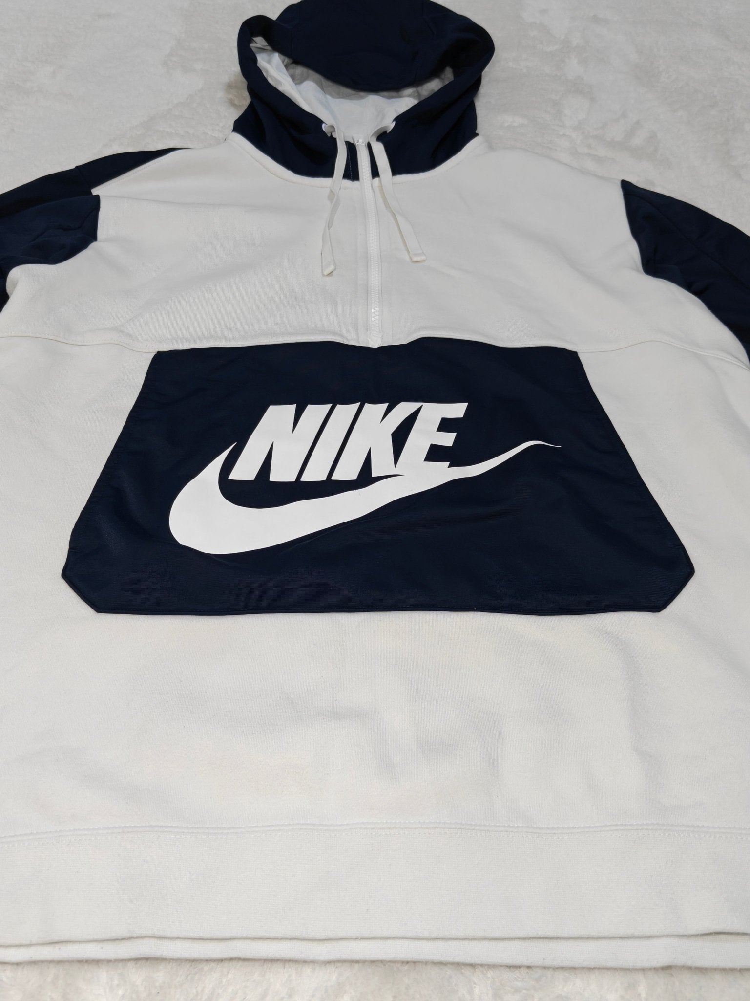 Men Nike White and Dark Blue Hoodie (L)