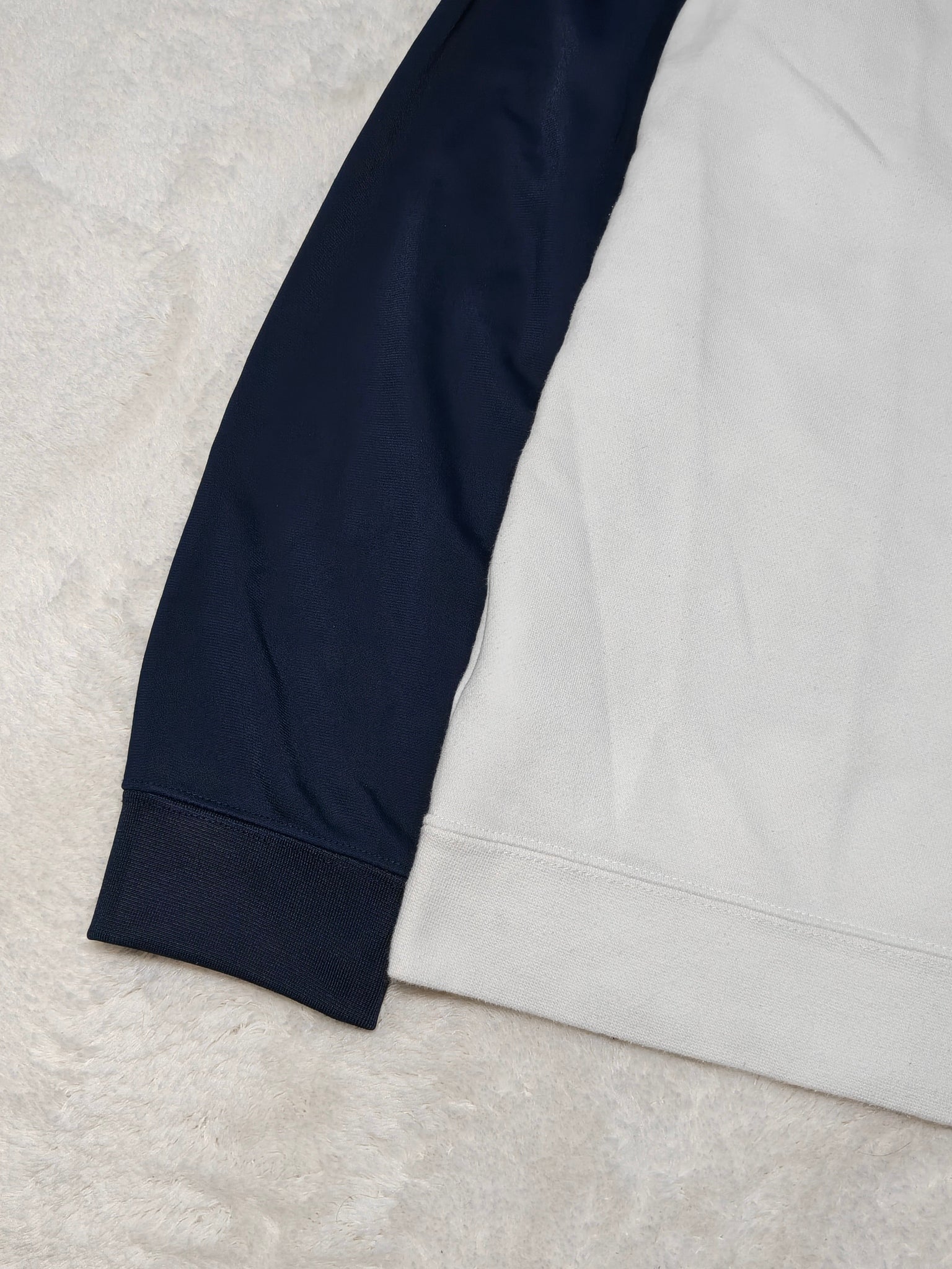 Men Nike White and Dark Blue Hoodie (L)