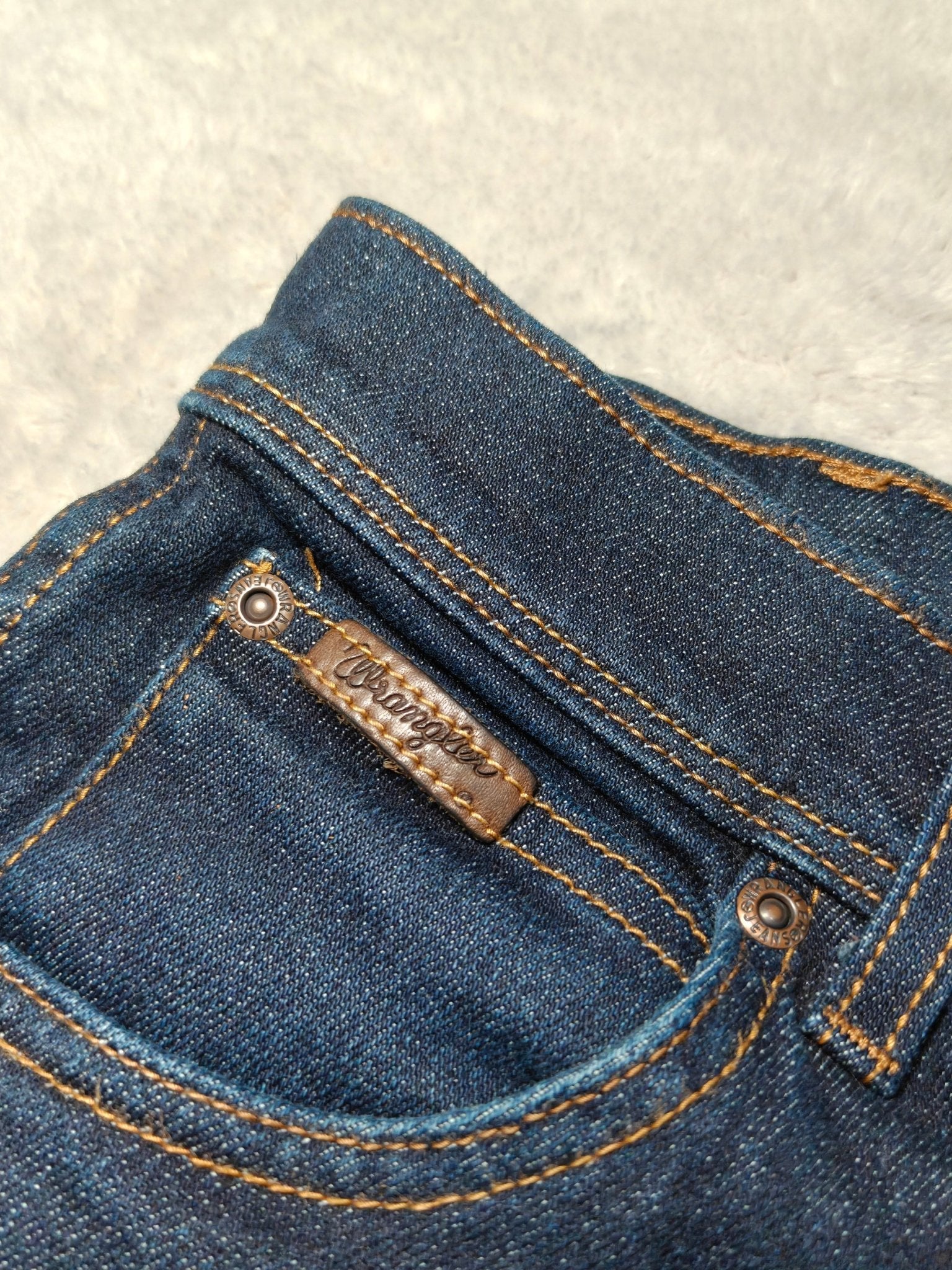 Men Wrangler Texas Dark Blue Slim Straight W31 L34 Jeans