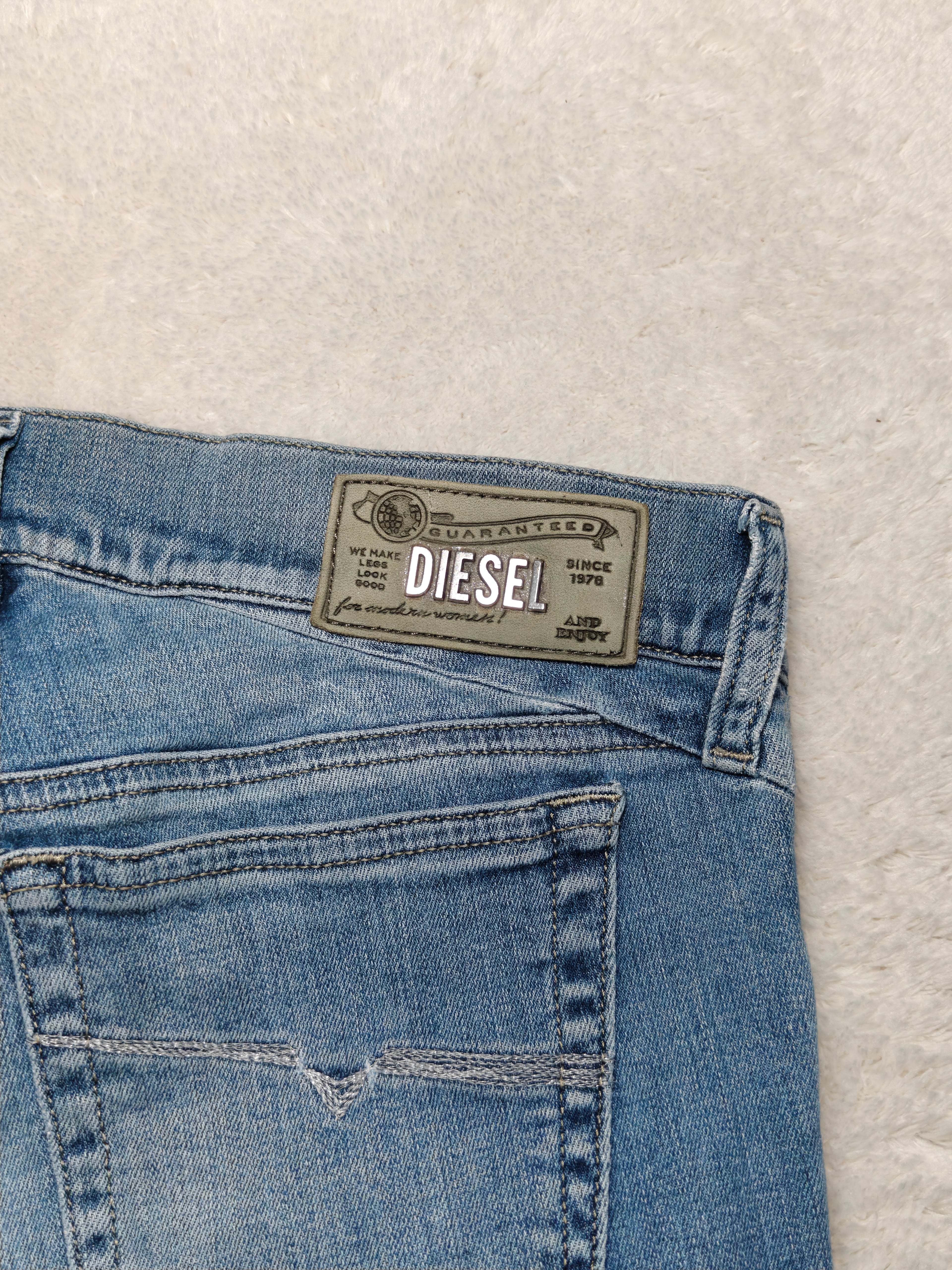 Women Diesel Getlegg Light Blue Wash 0884X Slim Skinny W26 L32 (EU 36/S) Jeans
