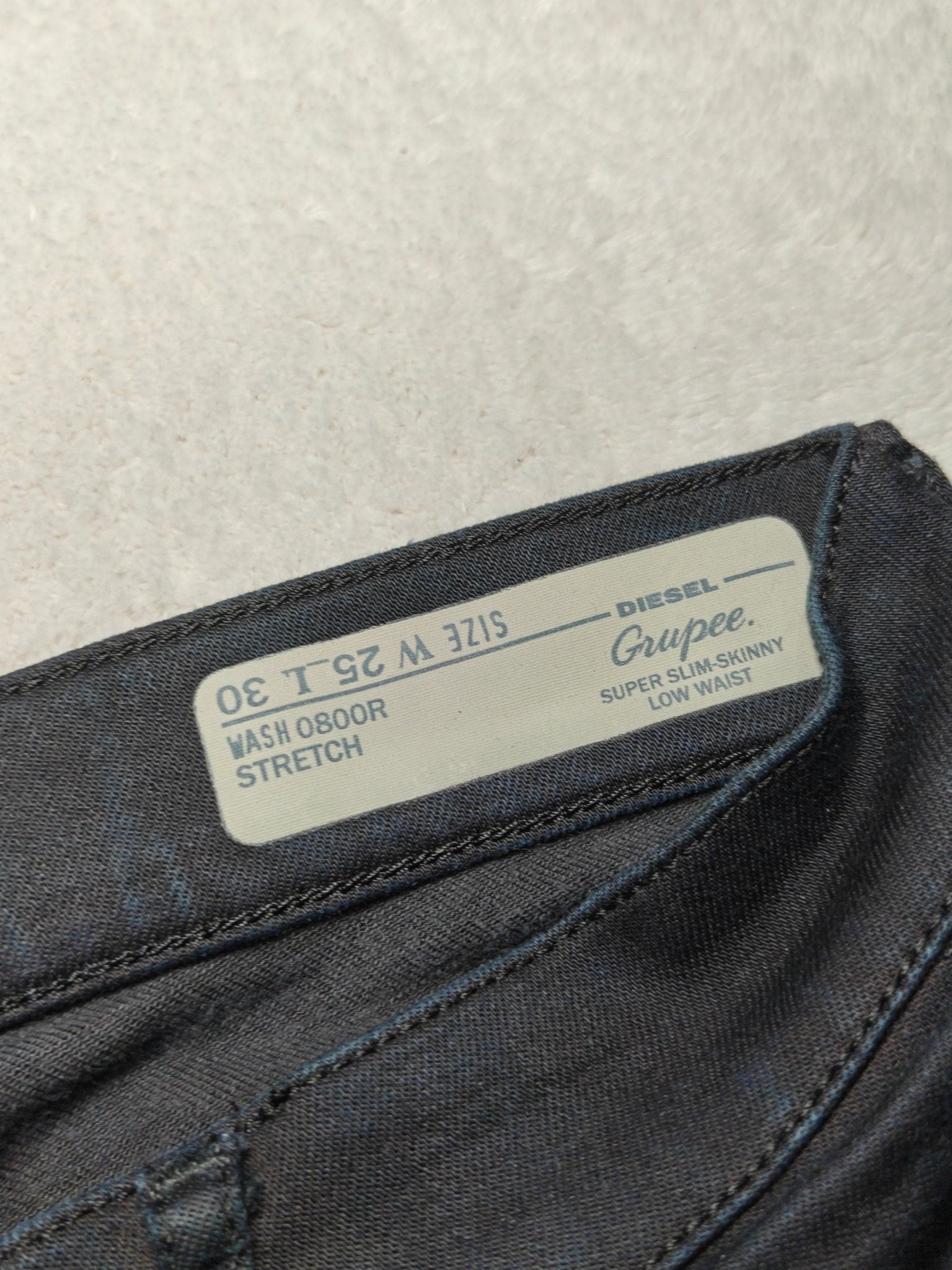 Women Diesel Grupee Black Faded Dark Blue Wash 0800R Skinny W25 L30 (EU 34/XS) Jeans