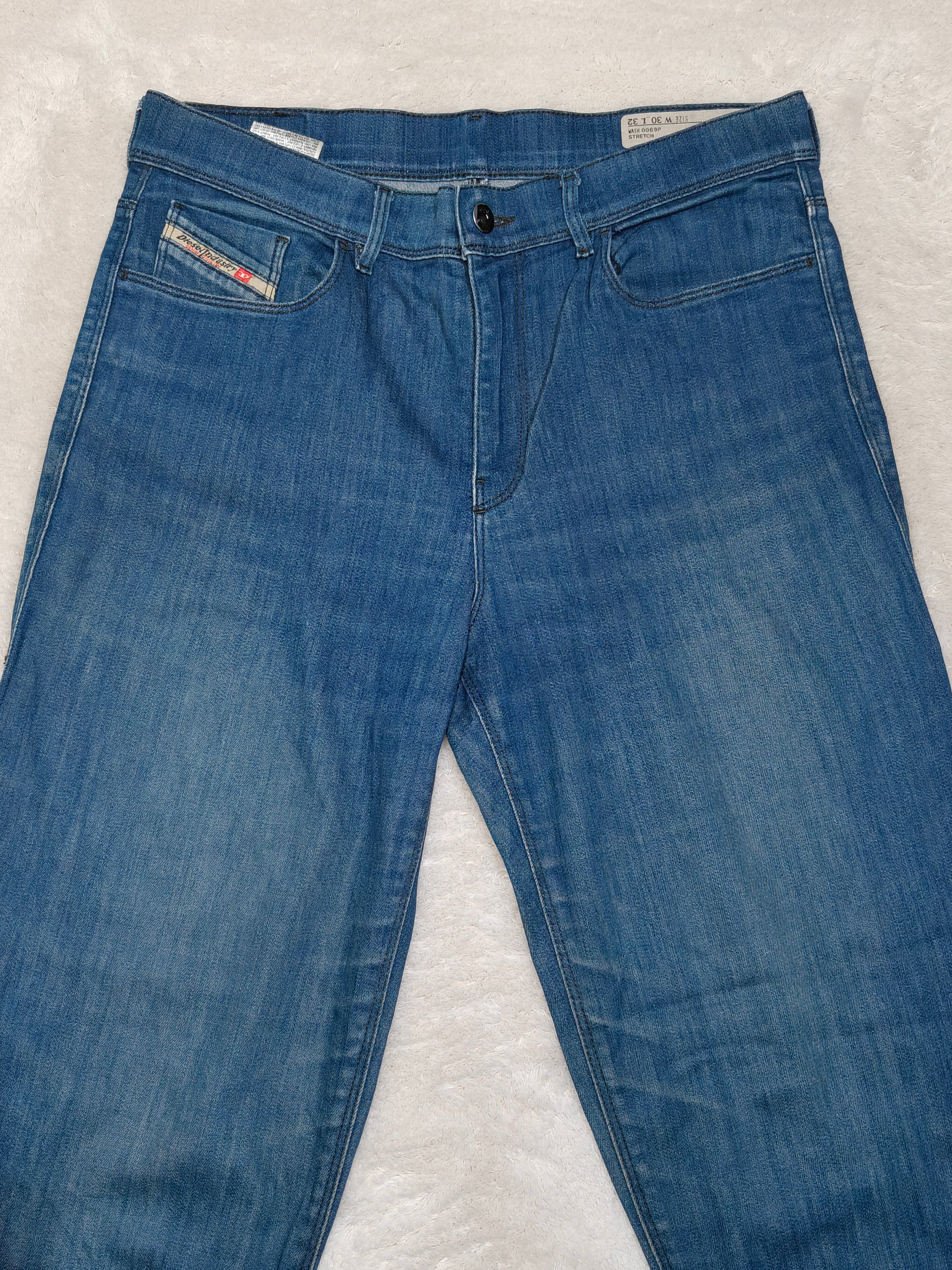 Women Diesel Highkee Blue Wash 0069P Slim Straight High Waist W30 L30 (EU 40/L) Jeans