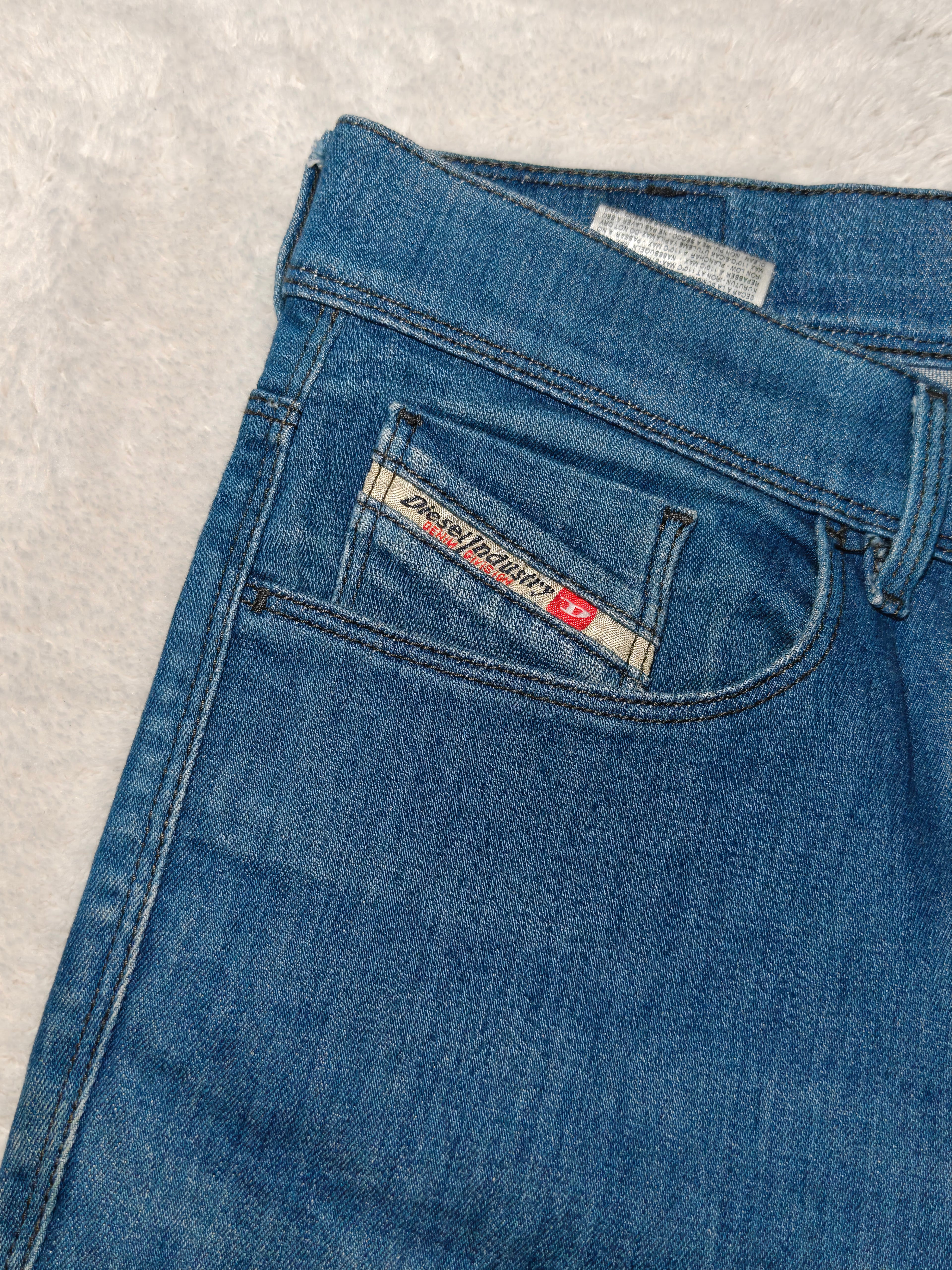 Women Diesel Highkee Blue Wash 0069P Slim Straight High Waist W30 L30 (EU 40/L) Jeans