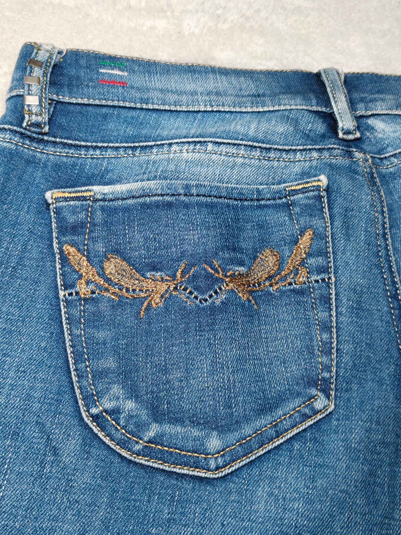 Women Diesel Liv Blue Wash 0071Y Straight W28 L34 (EU 38/M) Jeans