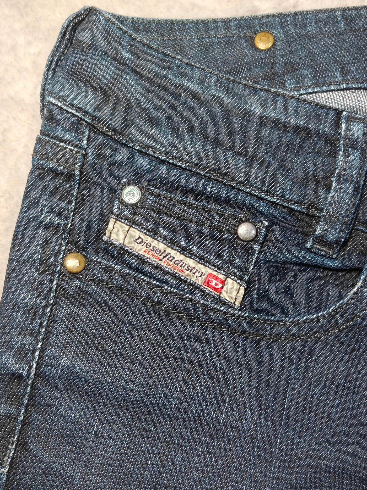 Women Diesel Louvely Dark Blue Wash 00AA8 Bootcut W28 L32 (EU 38/M) Jeans