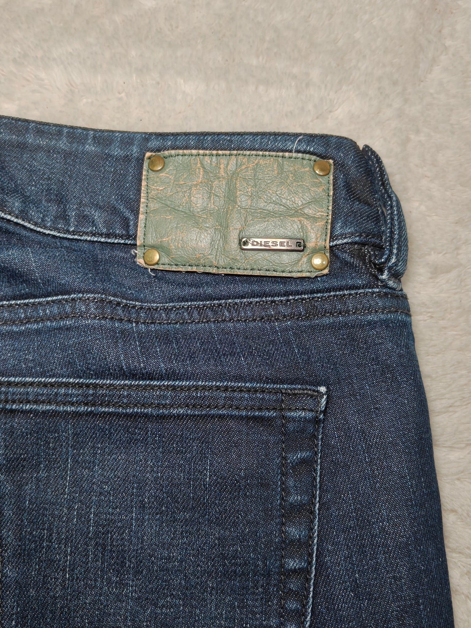 Women Diesel Louvely Dark Blue Wash 00AA8 Bootcut W28 L32 (EU 38/M) Jeans