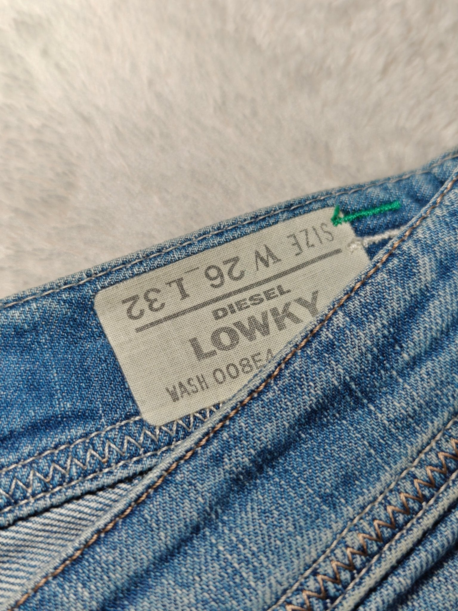 Women Diesel Lowky Blue Wash 008E4 Straight W26 L28 (EU 36/S) Jeans