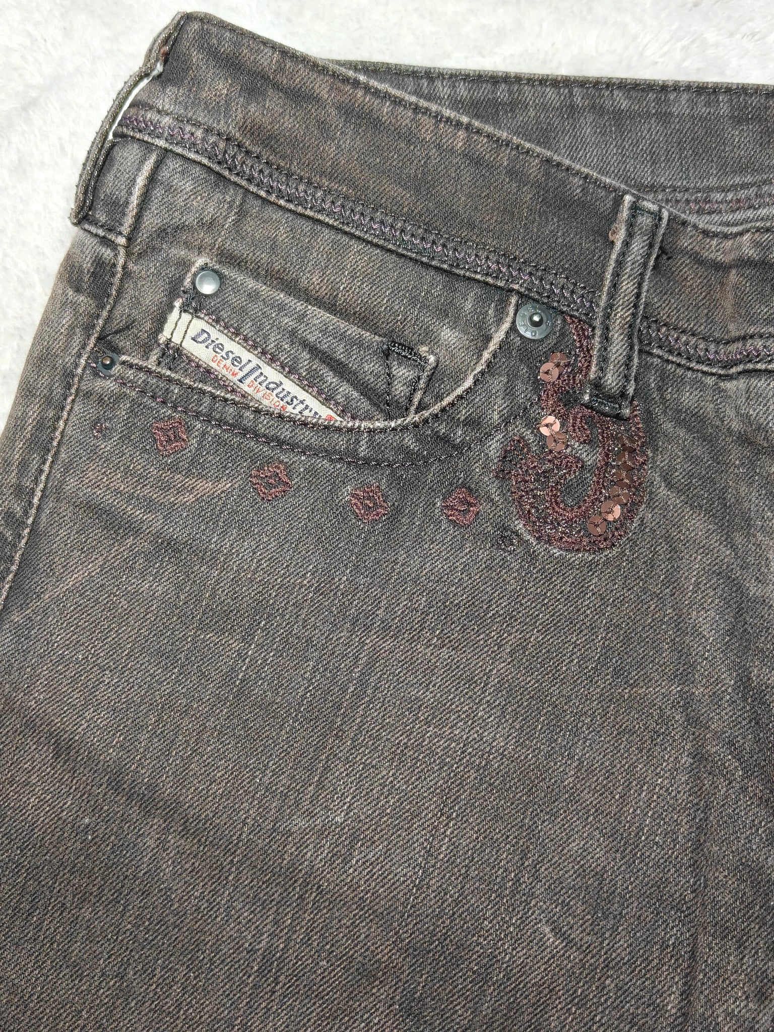 Women Diesel Lowky Made in Italy 2007 Dark Brown Wash 008GL W29 L34 (EU 38/M) Jeans