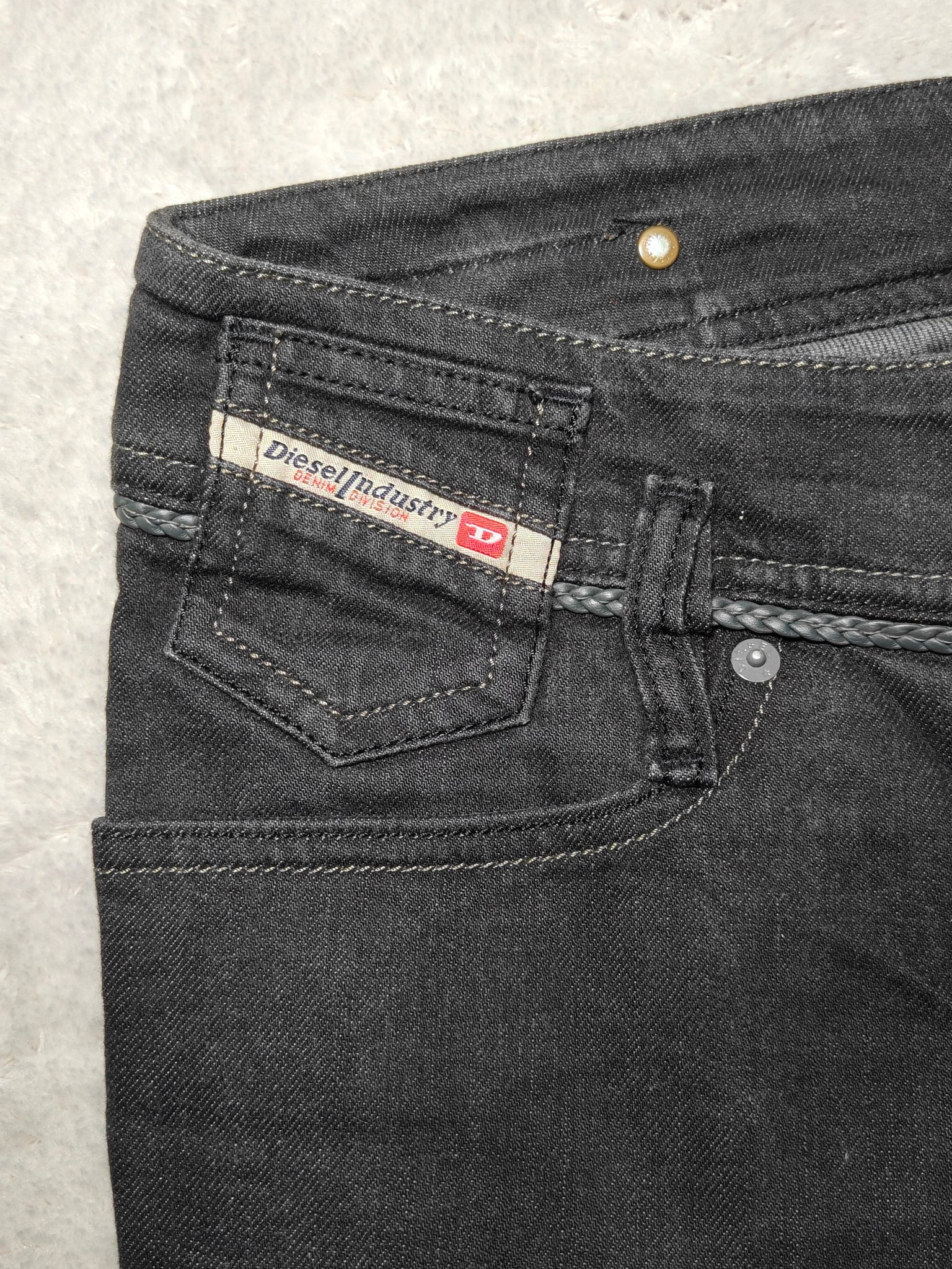 Women Diesel Matic Black Faded Wash 008GX Straight Slim W29 L34 (EU 38/M) Jeans