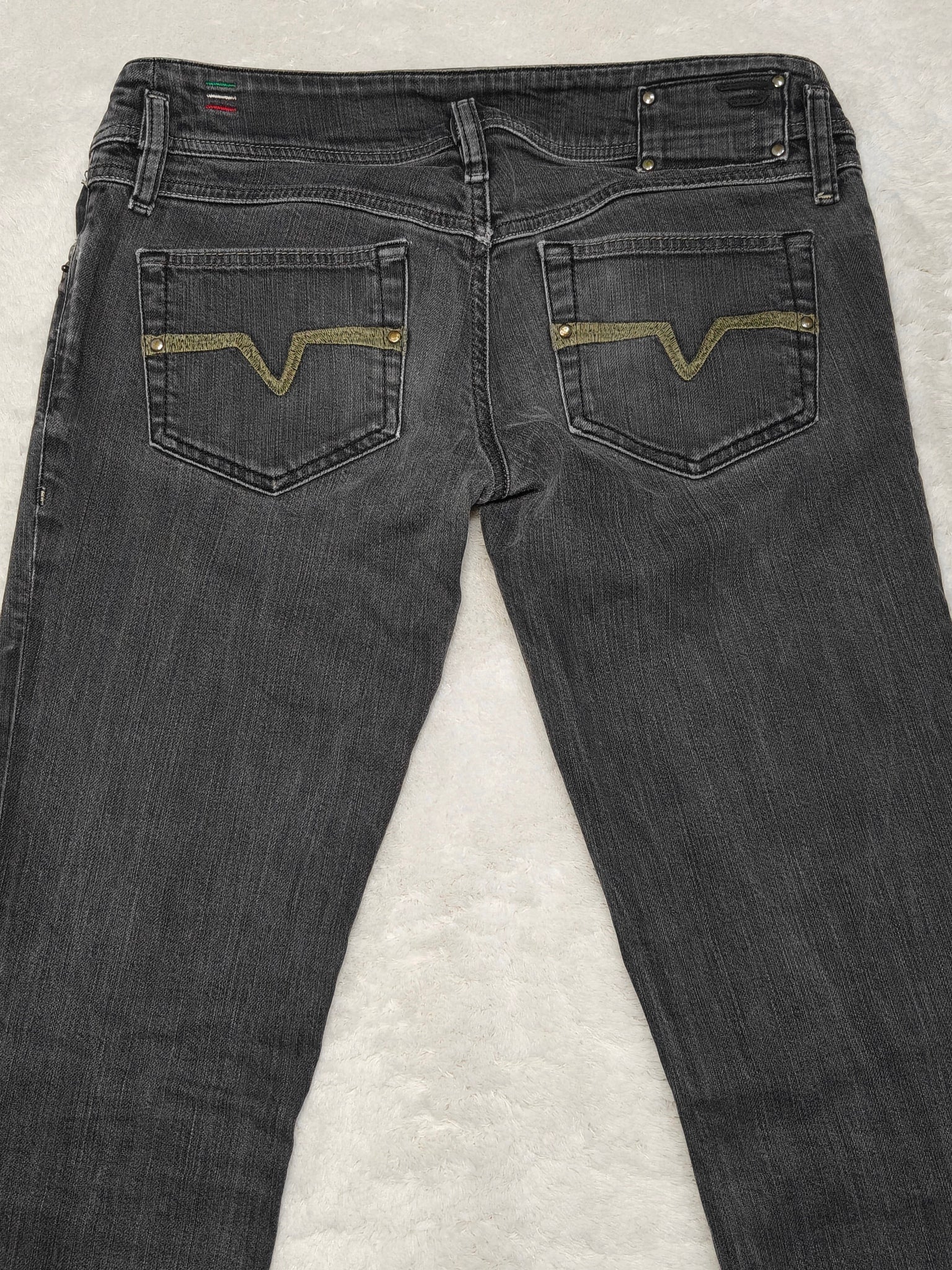 Women Diesel Matic Made in Italy 2006 Black Faded Wash 0089S W28 L34 (EU 38/M) Jeans