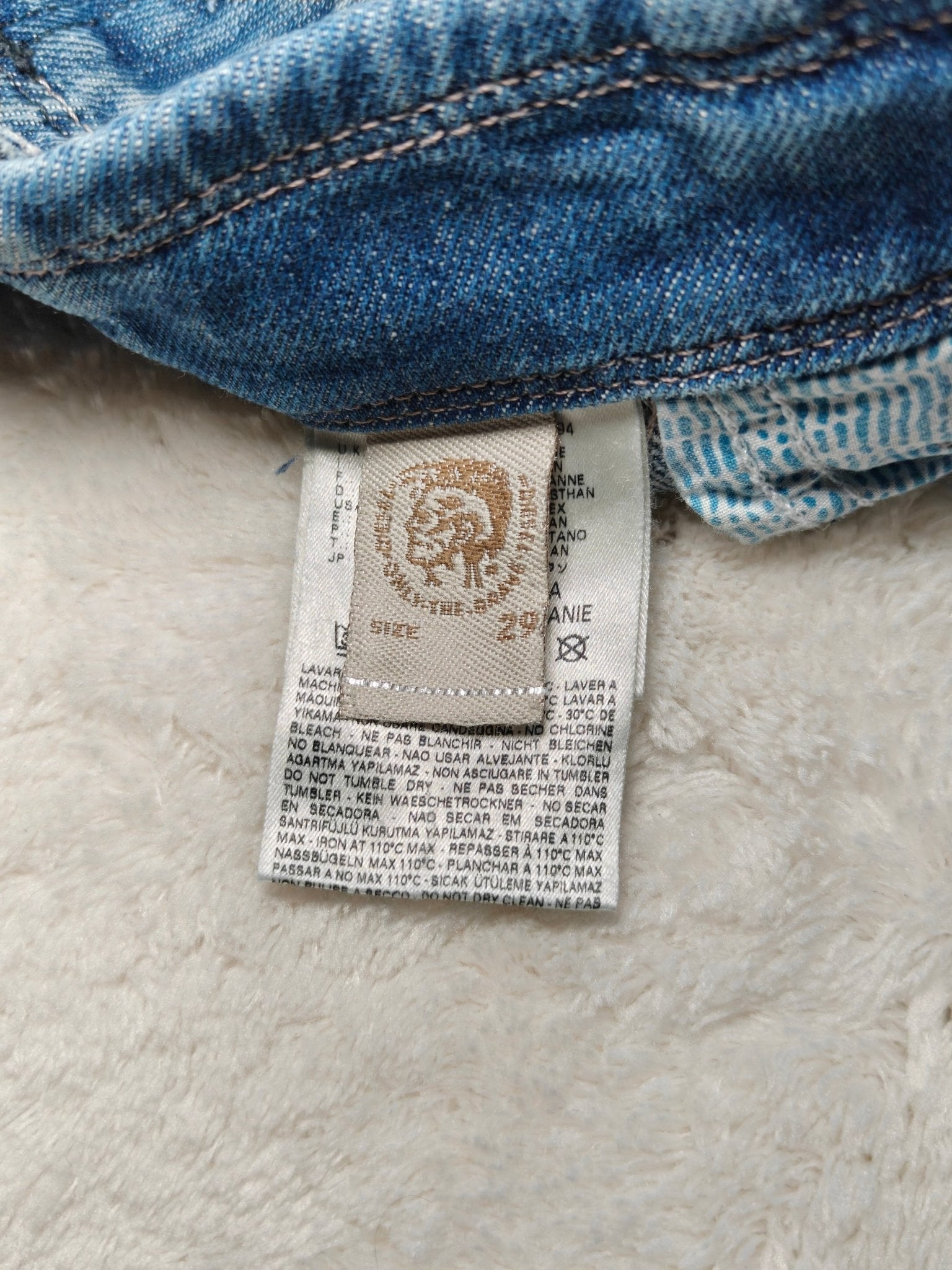 Diesel Melty Wash Blue Jeans W29 L30 – Vintage District Antwerp