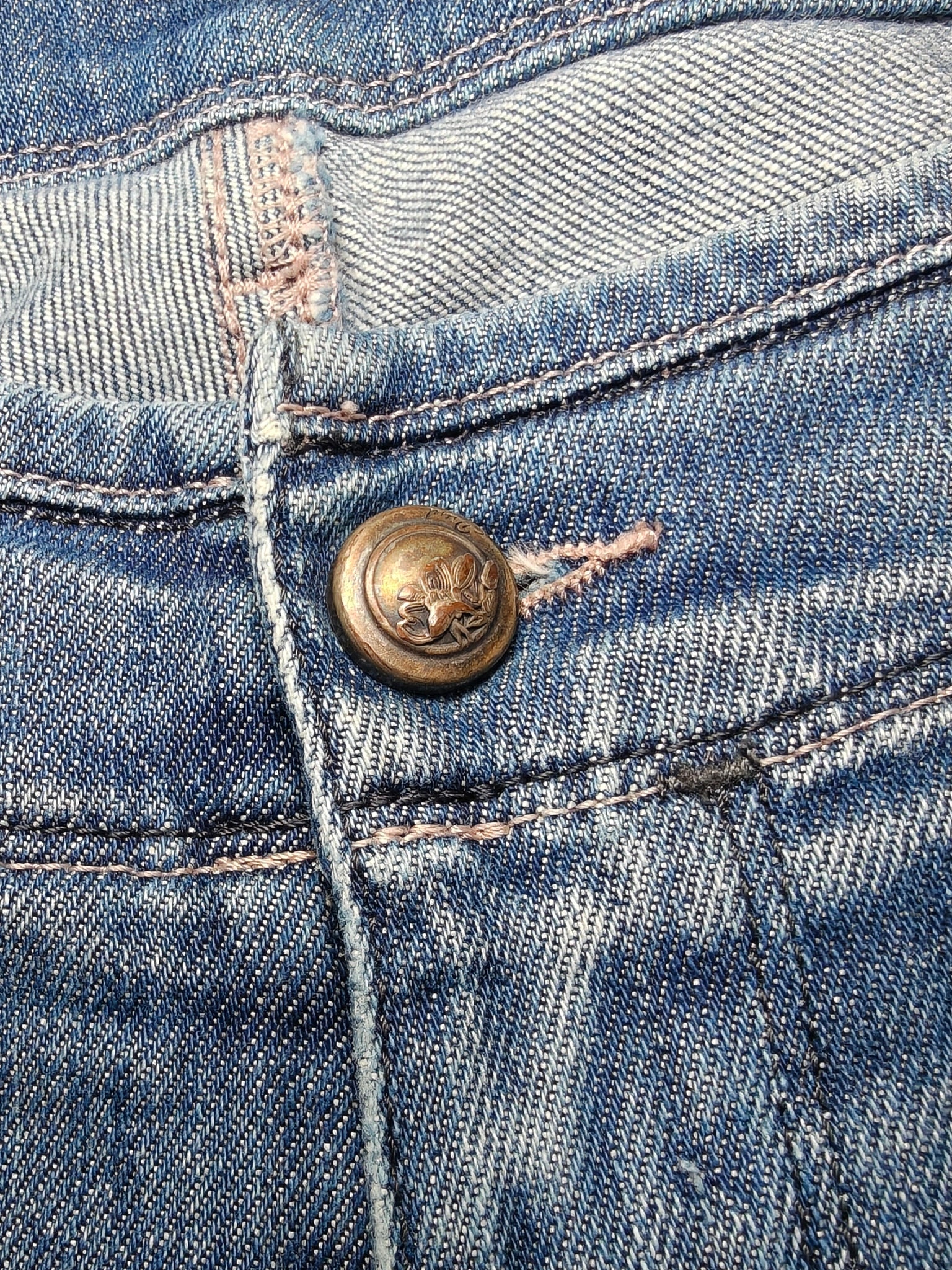 Diesel Melty Wash Blue Jeans W29 L30 – Vintage District Antwerp