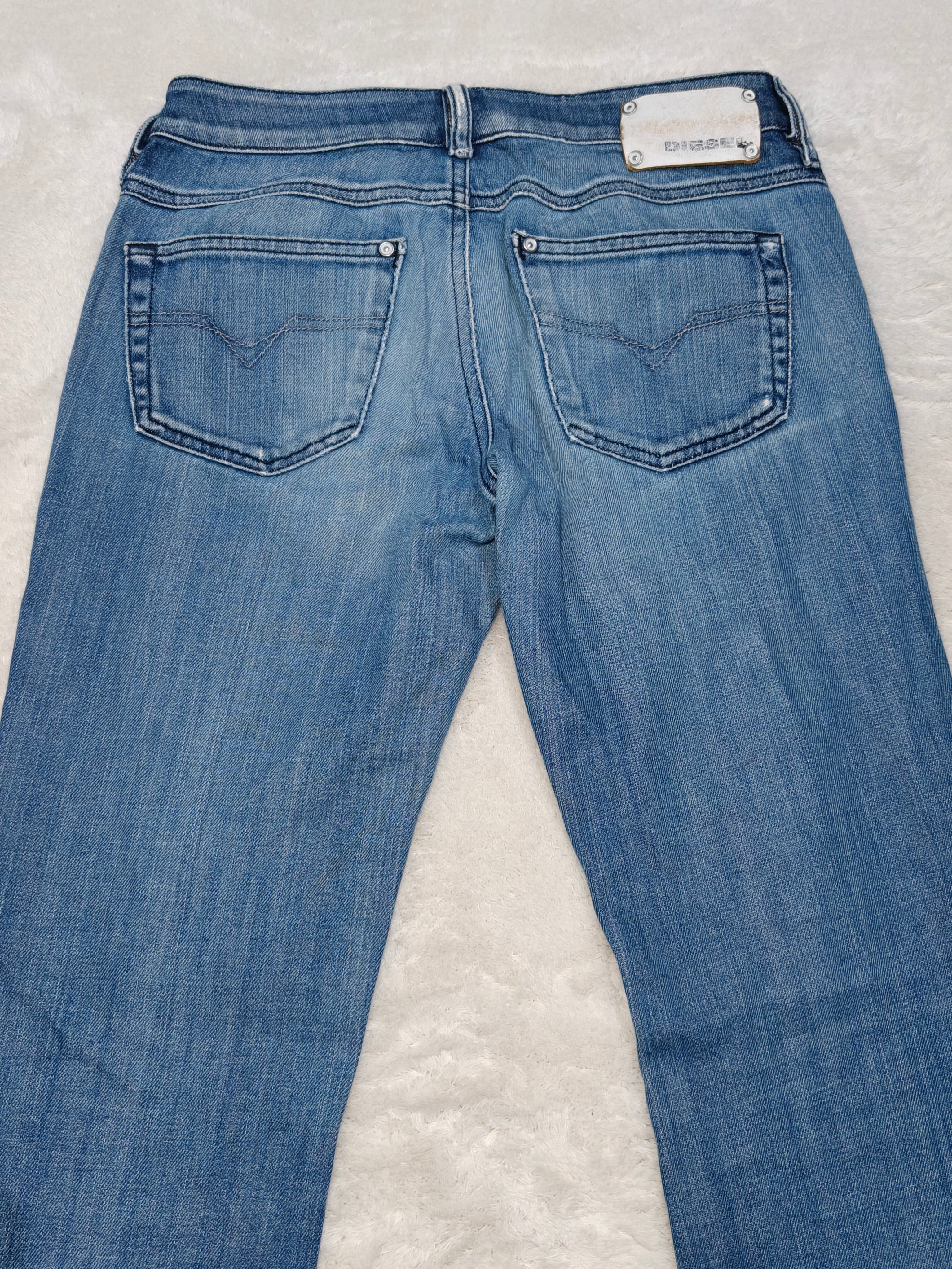 Women Diesel Ronhary Blue Wash 008IG Straight Low Waist W27 L30 (EU 36/S) Jeans