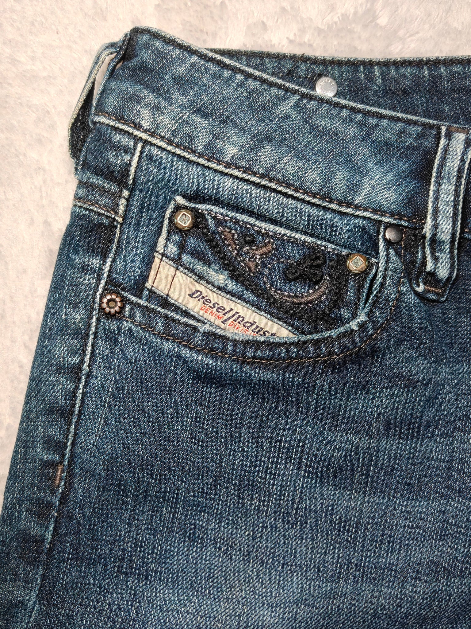 Women Diesel Ronhary Blue Wash 008WR Straight Bootcut W25 L28 (EU 34/XS) Jeans