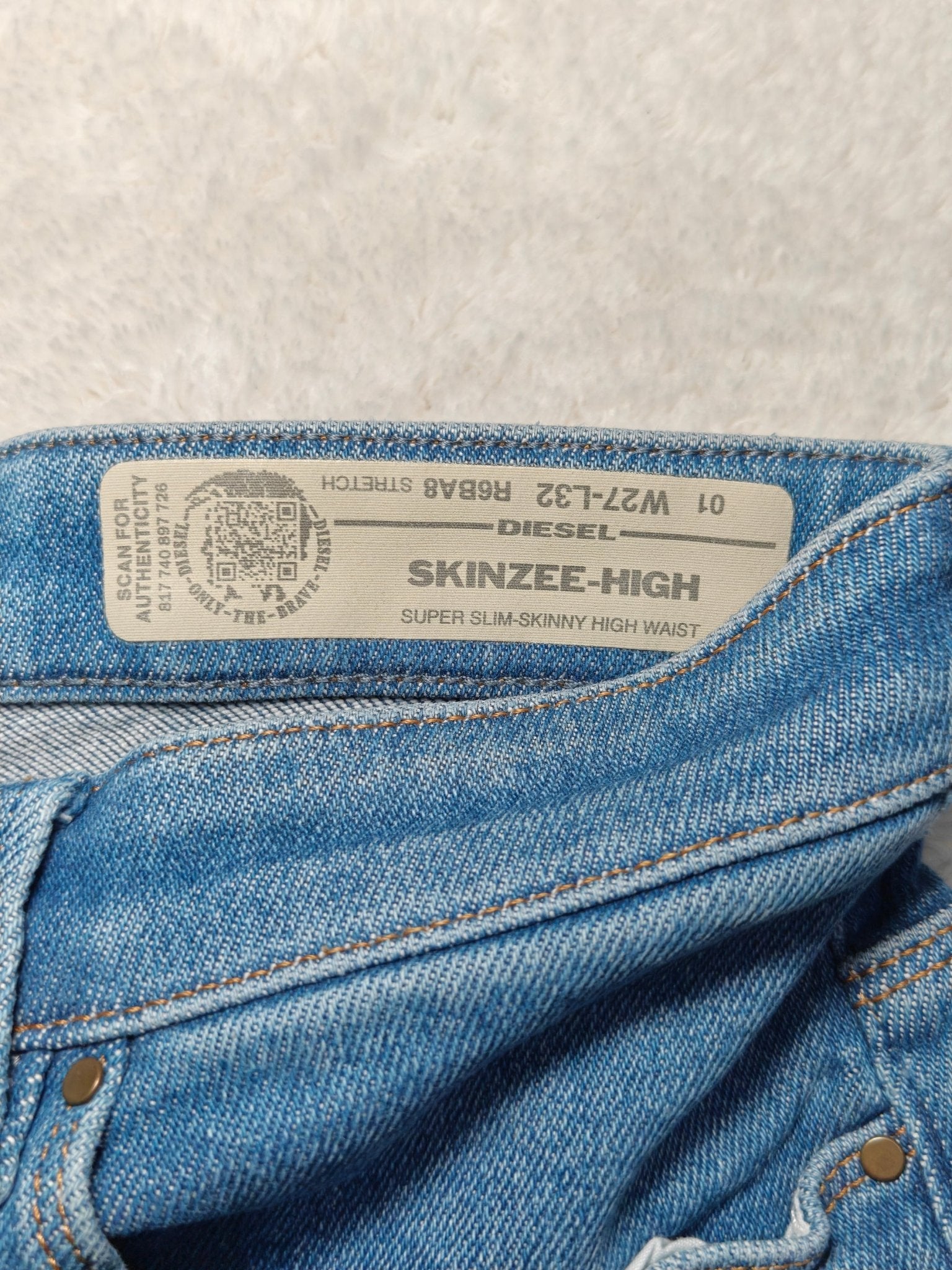 Women Diesel Skinzee - High Blue Wash R6BA8 Super Slim Skinny W27 L32 (EU 36/S) Jeans