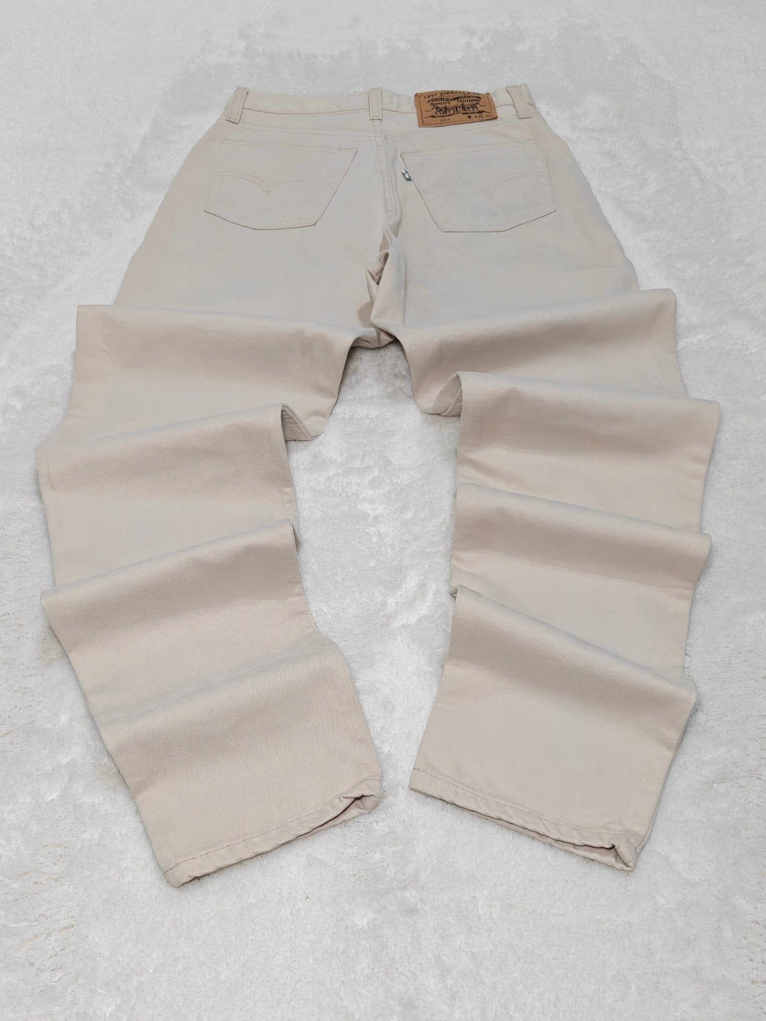 Women Levi's 441 Beige Vintage Straight W27 L30 (EU 36/S) Jeans