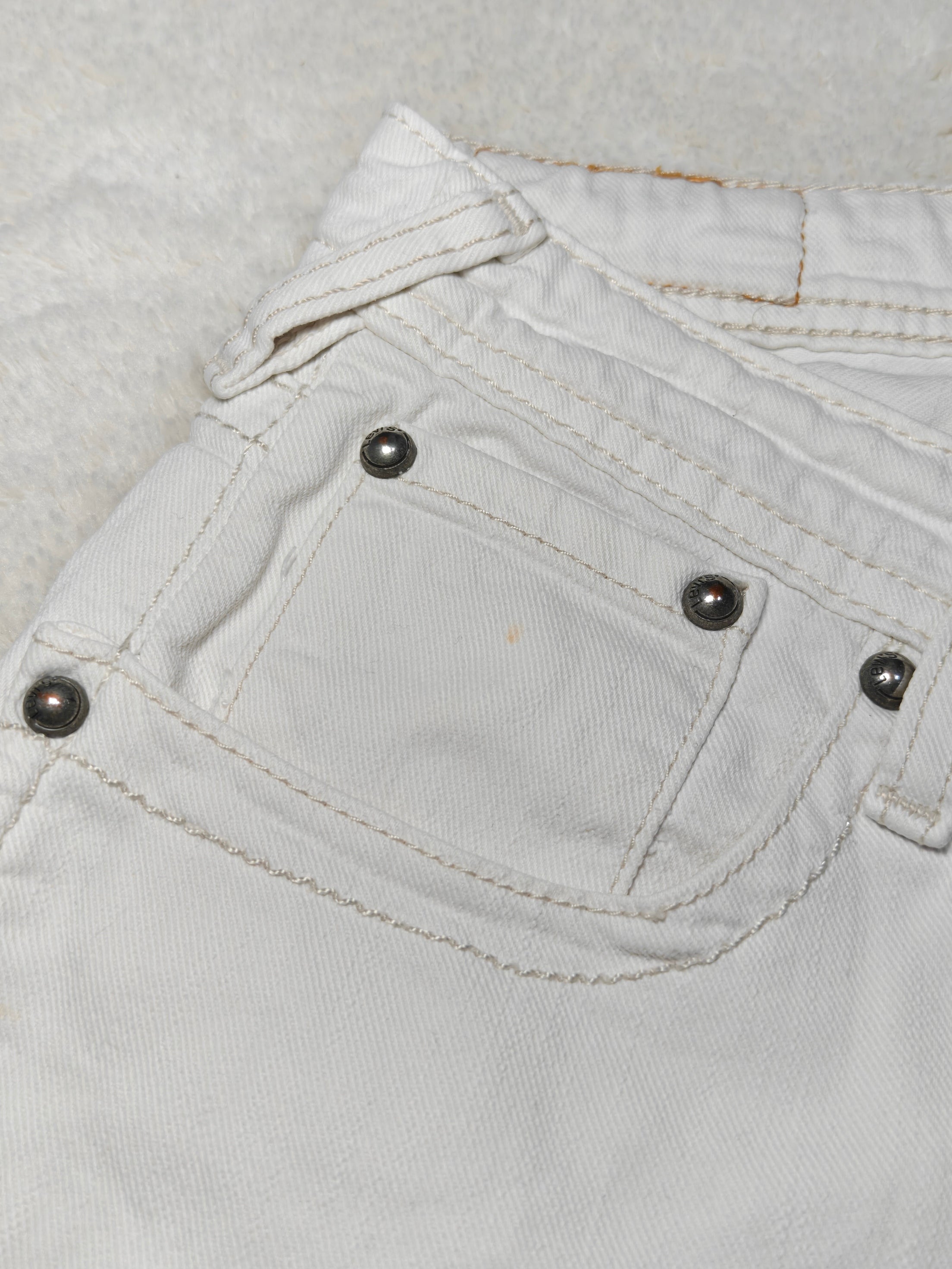 Women Levi's 473 White Slim Low Waist W31 L34 (EU 40/L) Jeans