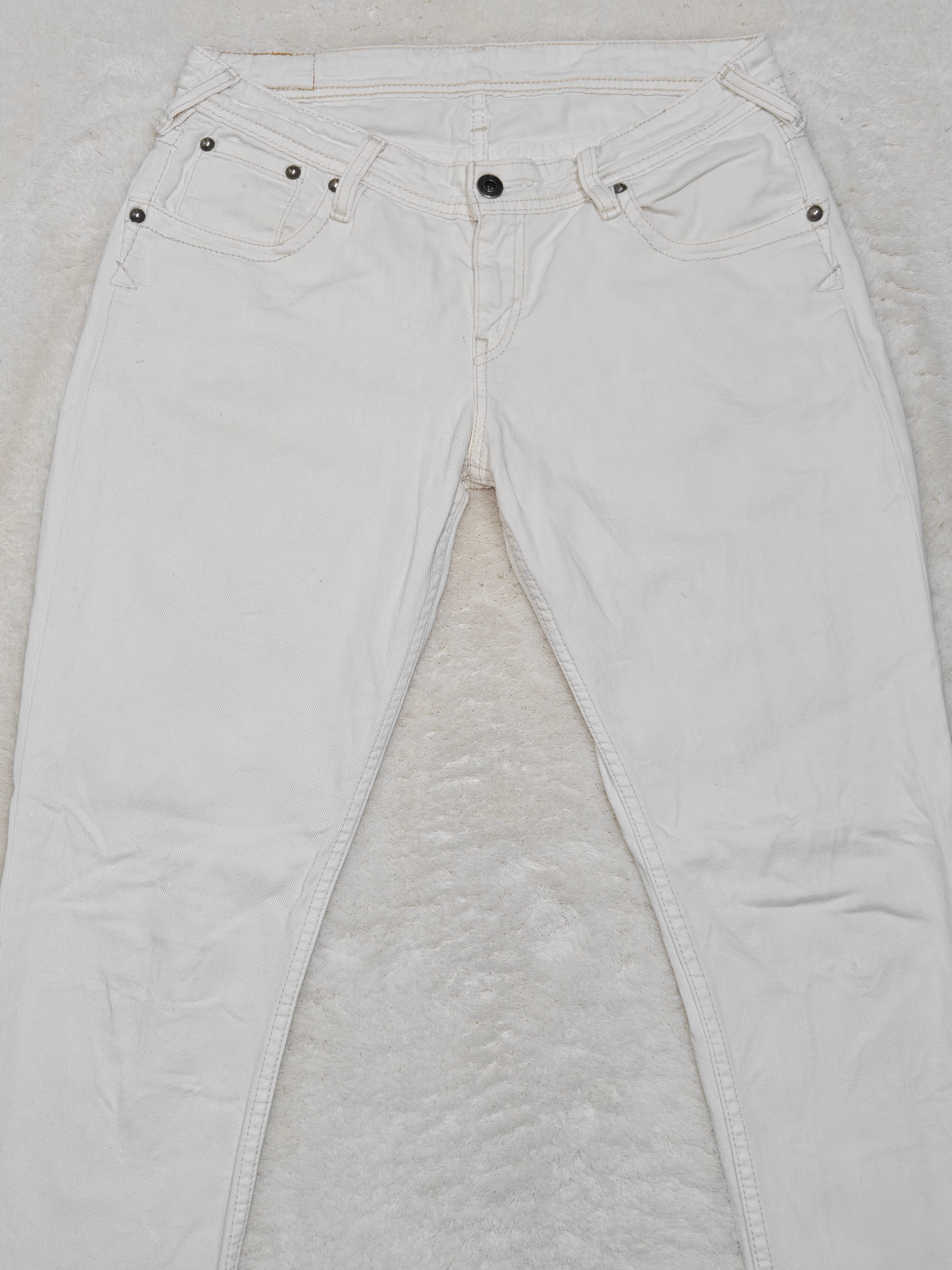 Women Levi's 473 White Slim Low Waist W31 L34 (EU 40/L) Jeans