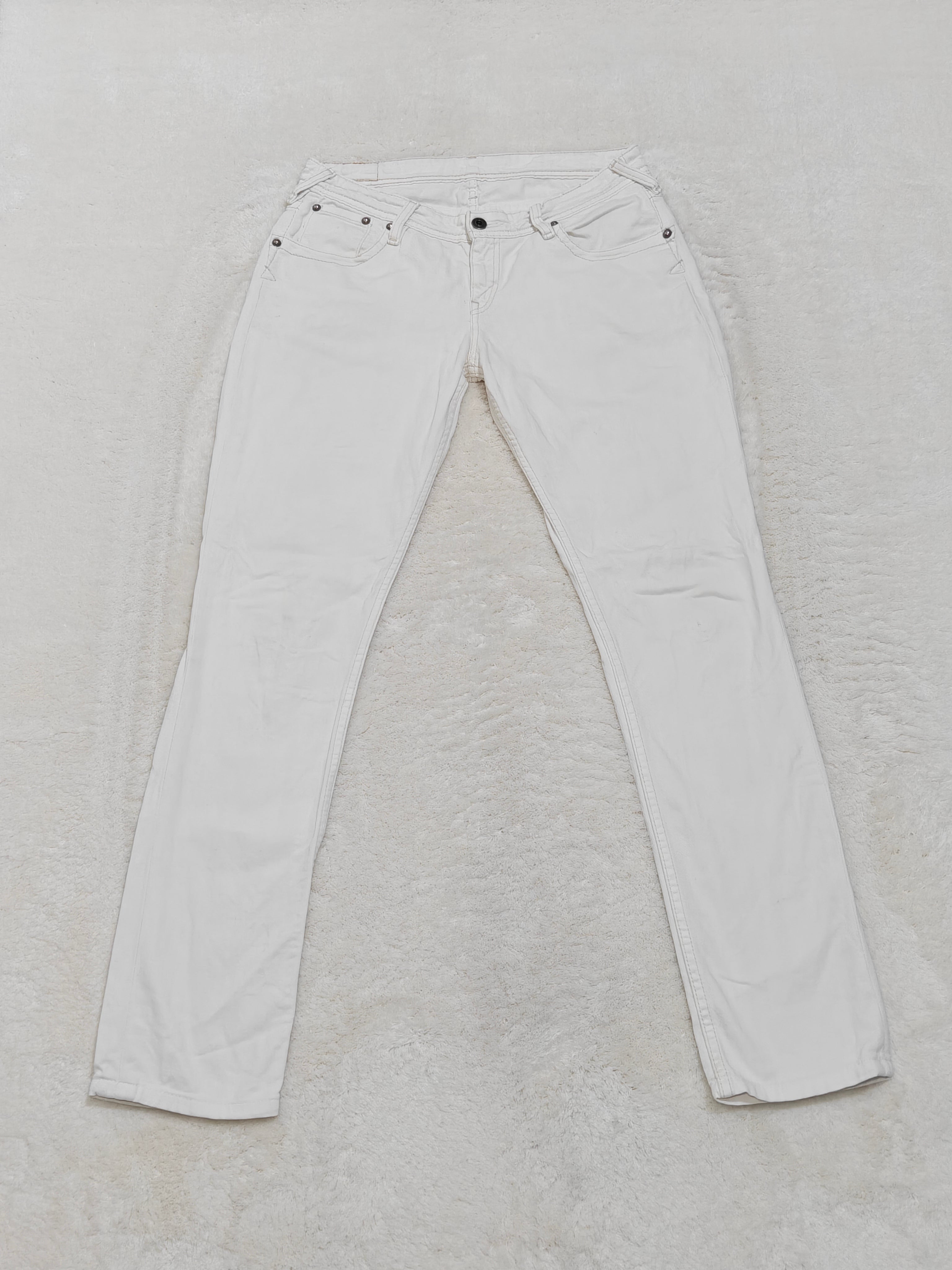 Women Levi's 473 White Slim Low Waist W31 L34 (EU 40/L) Jeans