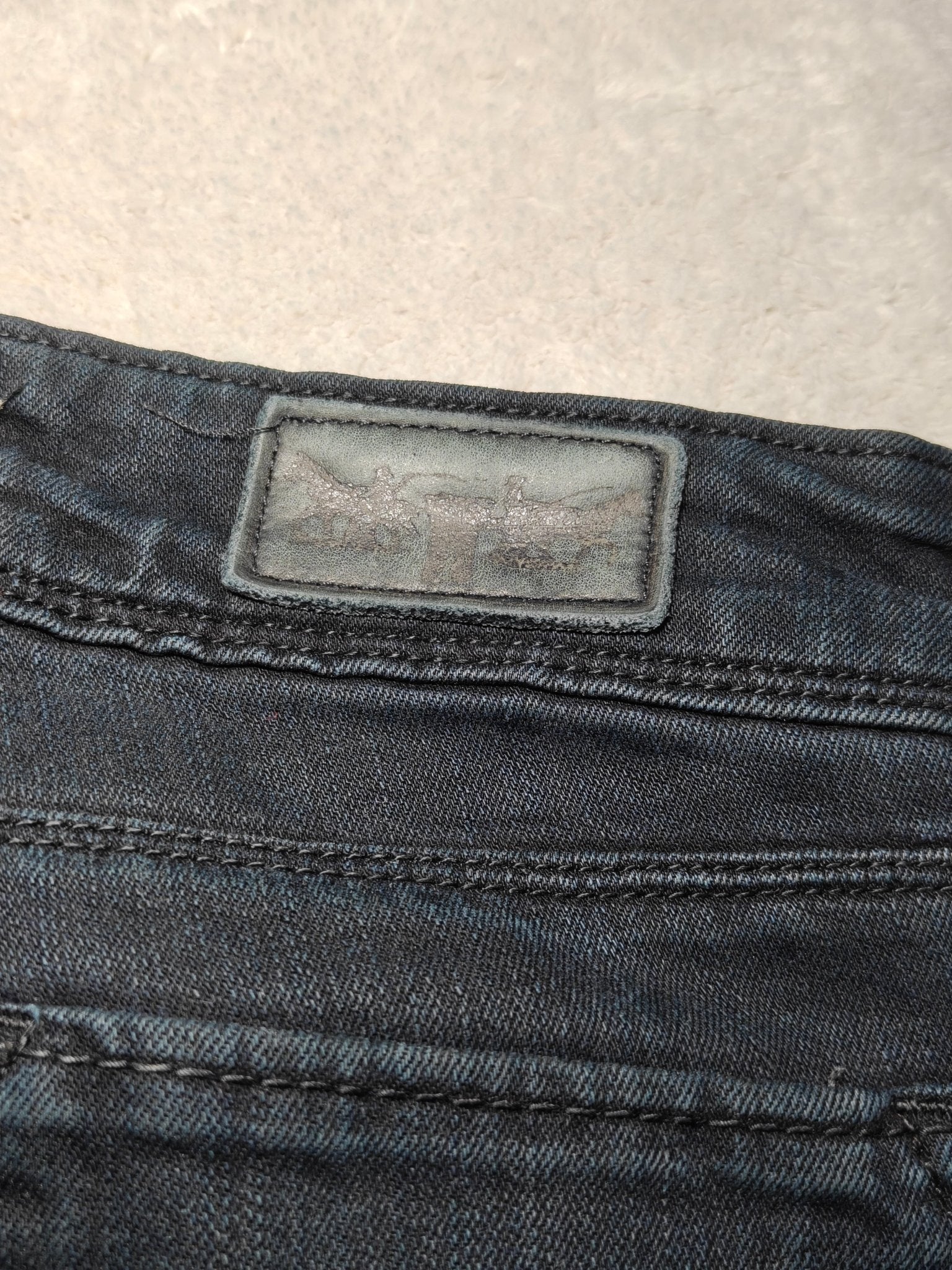 Women Levi's 571 Black Faded Slim Low Waist W29 L30 (EU 38/M) Jeans