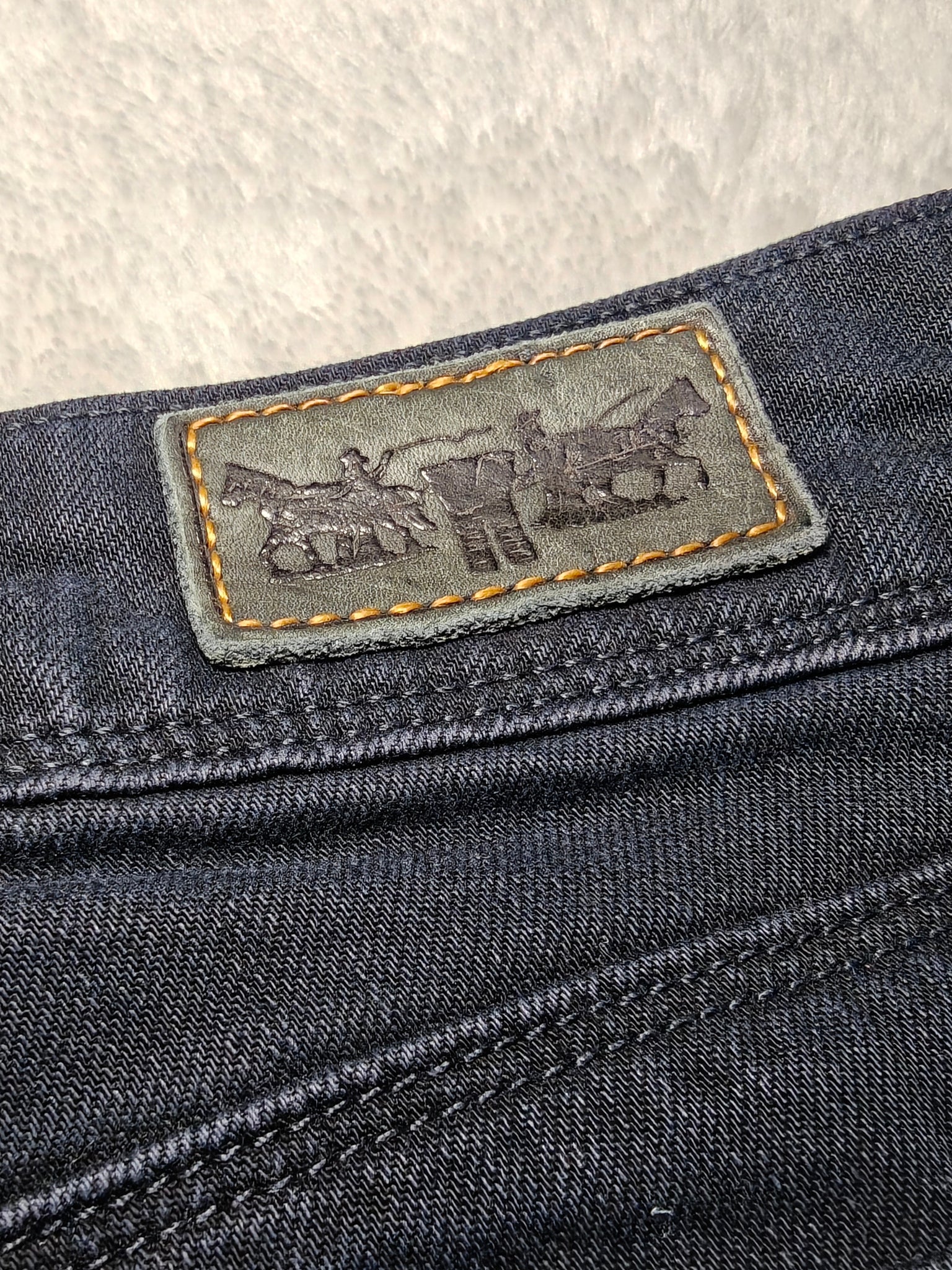 Women Levi's 571 Dark Blue Straight Slim Low Waist W29 L34 (EU 38/M) Jeans
