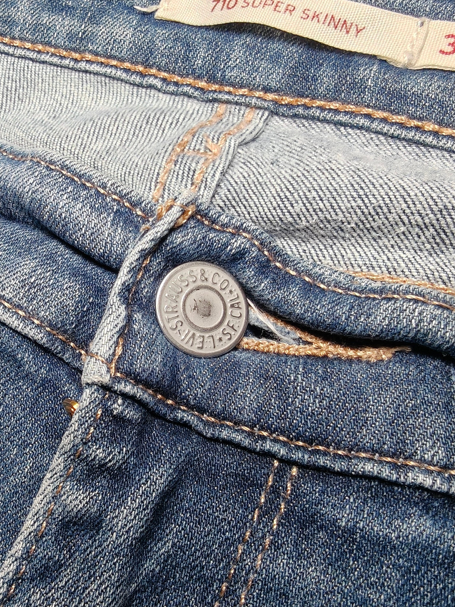 Women Levi's 710 Blue Super Skinny W30 L30 (EU 40/L) Jeans