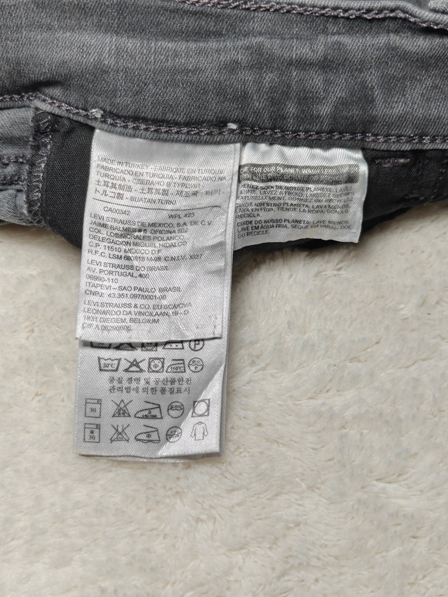 Women Levi's 710 Grey Black Faded Super Skinny W28 L32 (EU 38/M) Jeans