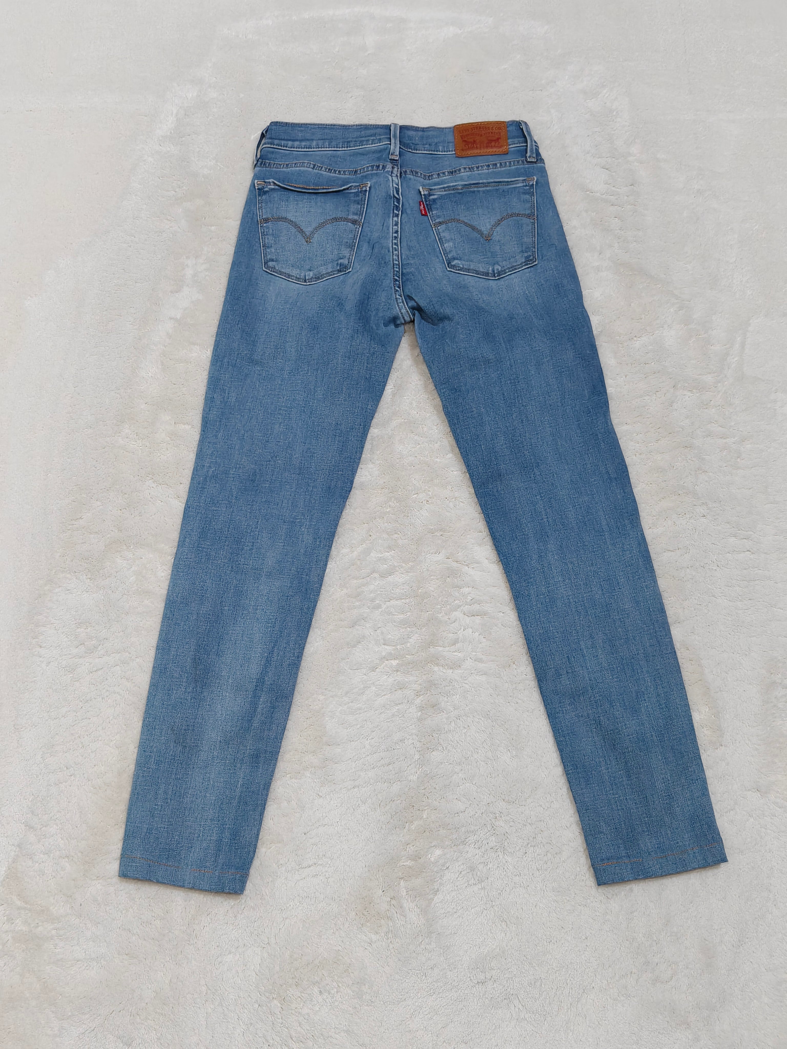Women Levi's 710 Light Blue Super Skinny Mid Waist W27 L28 (EU 36/S) Jeans