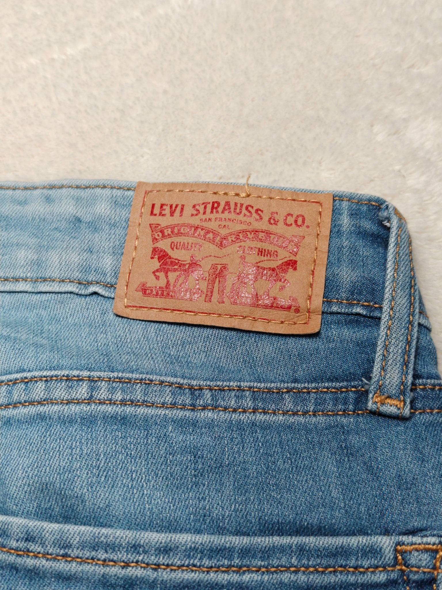 Women Levi's 711 Light Blue Skinny Low Waist W26 L32 (EU 36/S) Jeans