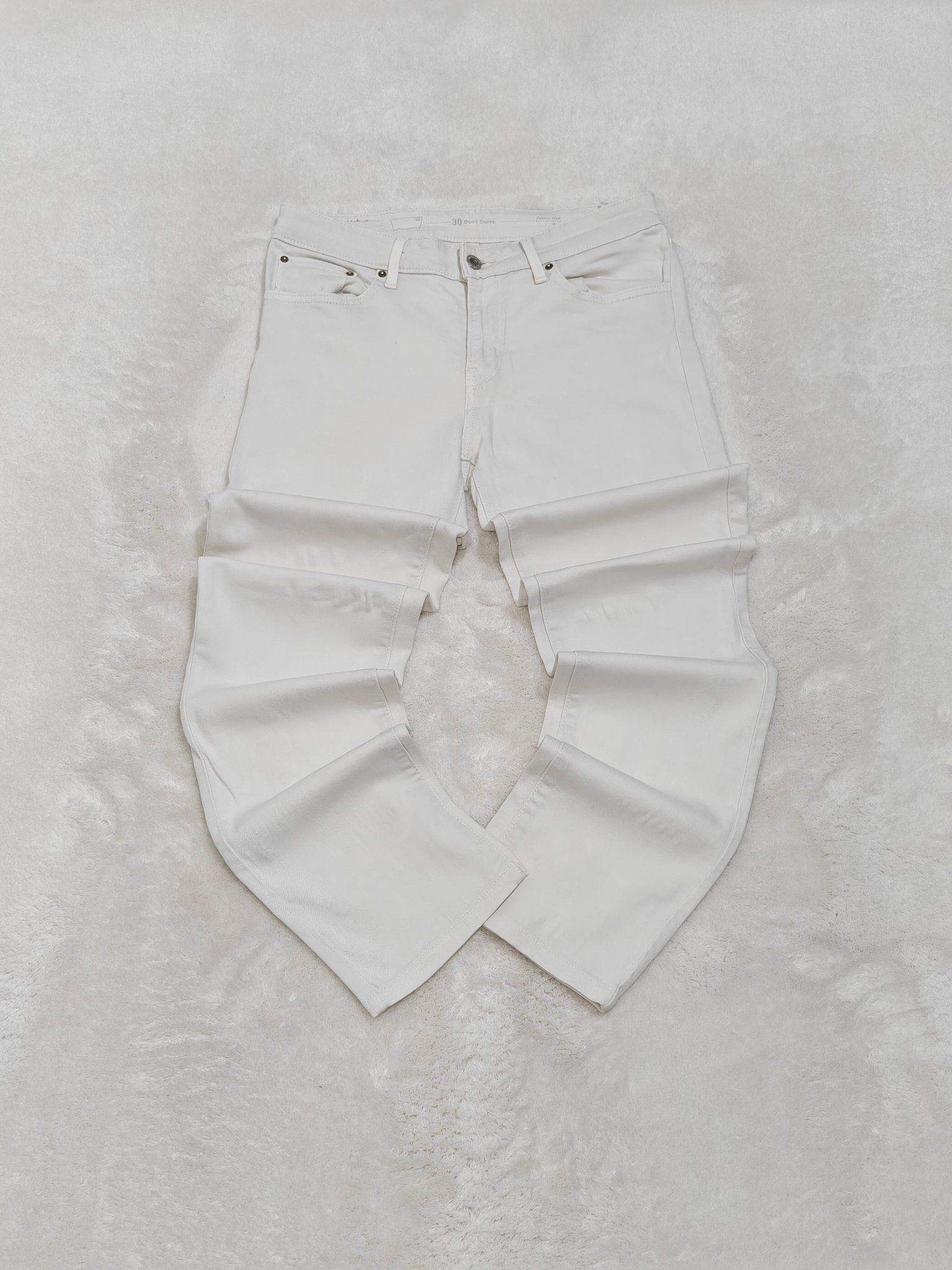 Women Levi's Demi Curve White Slim Mid Waist W30 L32 (EU 40/L) Jeans