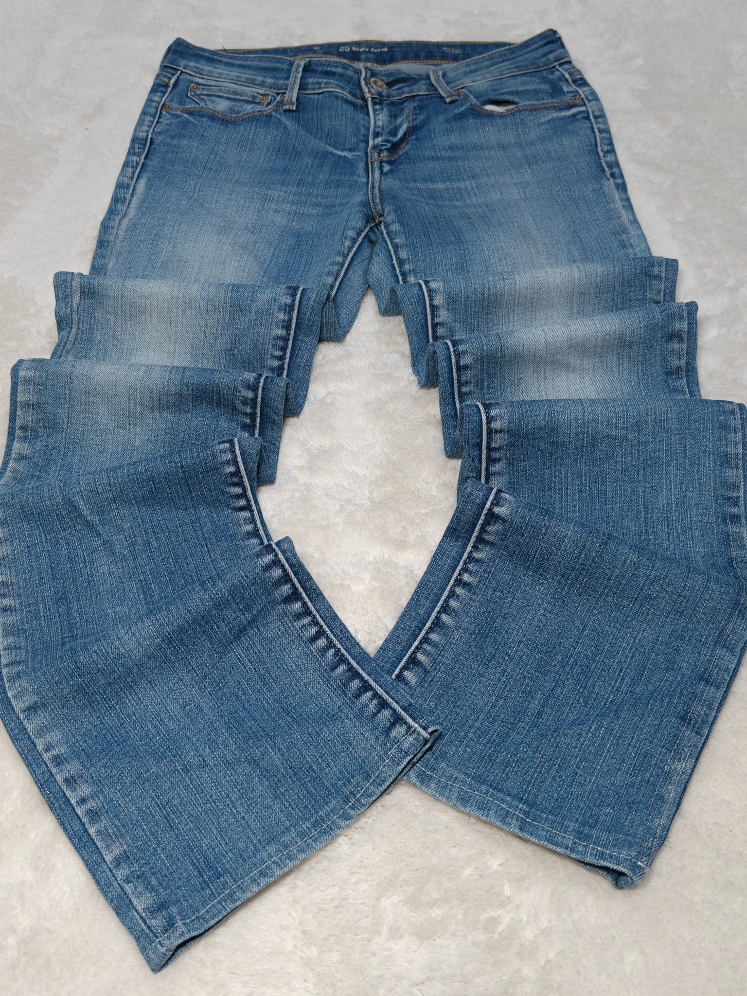 Women Levi's Slight Curve Light Blue Straight Mid Waist W25 L28 (EU 34/XS) Jeans
