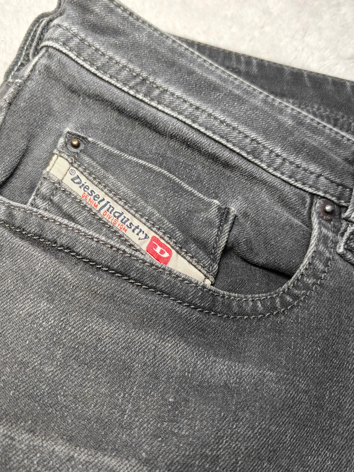 Men Diesel Buster Black R9F66 Tapered W30 L32 Y2K Jeans