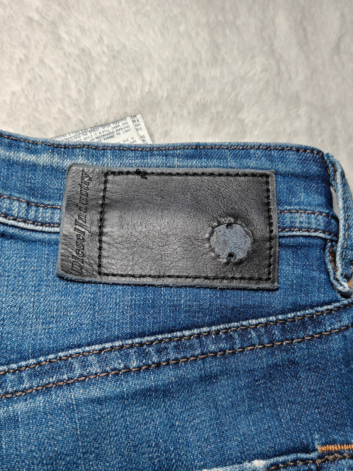 Men Diesel Buster Blue 0836X Tapered W28 L32 Y2K Jeans