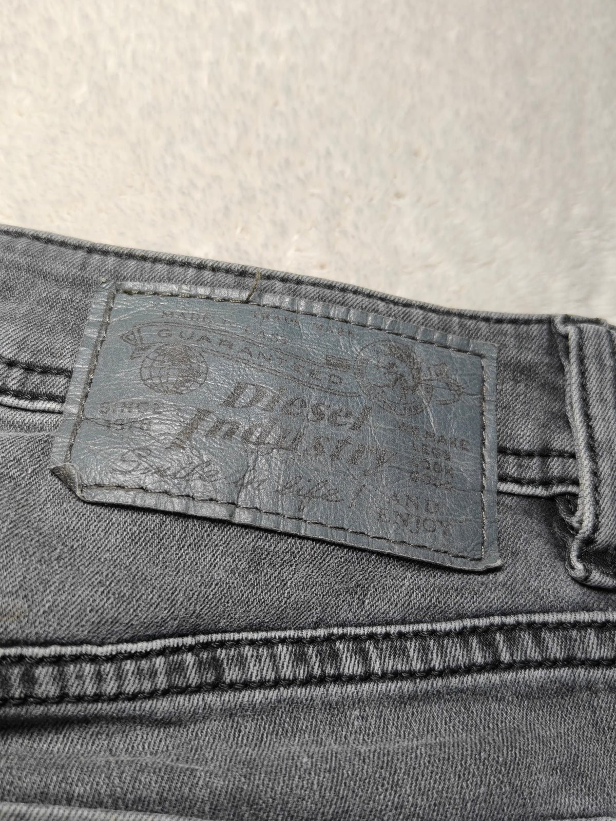 Men Diesel Troxer Black R6QE9 Slim W29 L32 Y2K Jeans