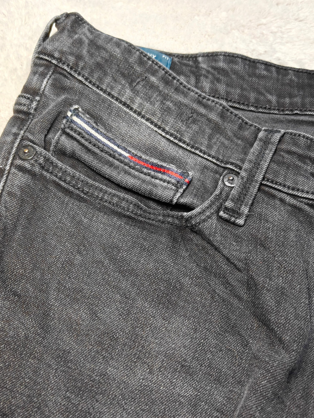 Men Tommy Hilfiger Sidney Black Skinny W29 L32 Y2K Jeans
