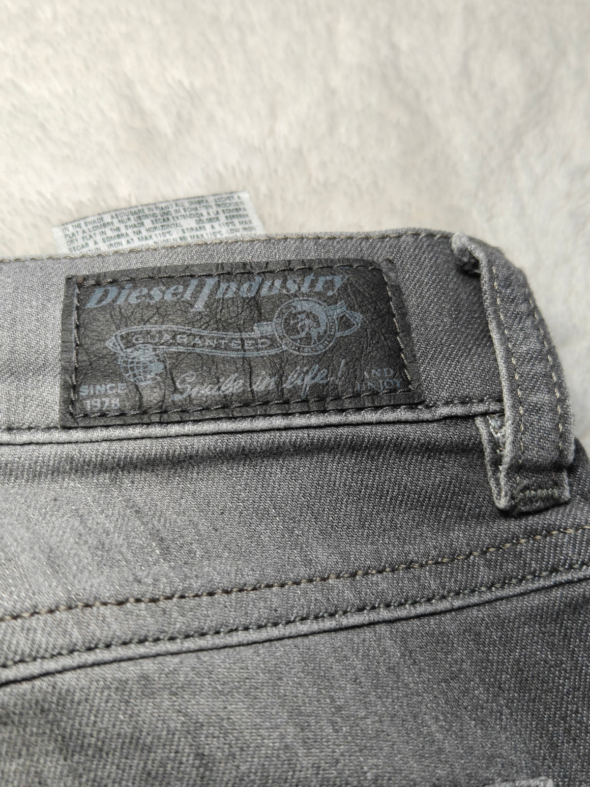 Women Diesel Livier Dark grey 0662G Super slim jegging W26 L34 (EU 36 / S) Y2K Jeans