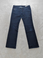 Women Diesel Muze made in Italy, 2007 Dark blue 008AA Straight W29 L30 (EU 38 / M) Jeans