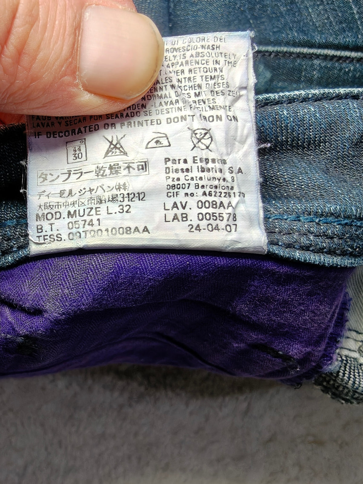 Women Diesel Muze made in Italy, 2007 Dark blue 008AA Straight W29 L30 (EU 38 / M) Jeans