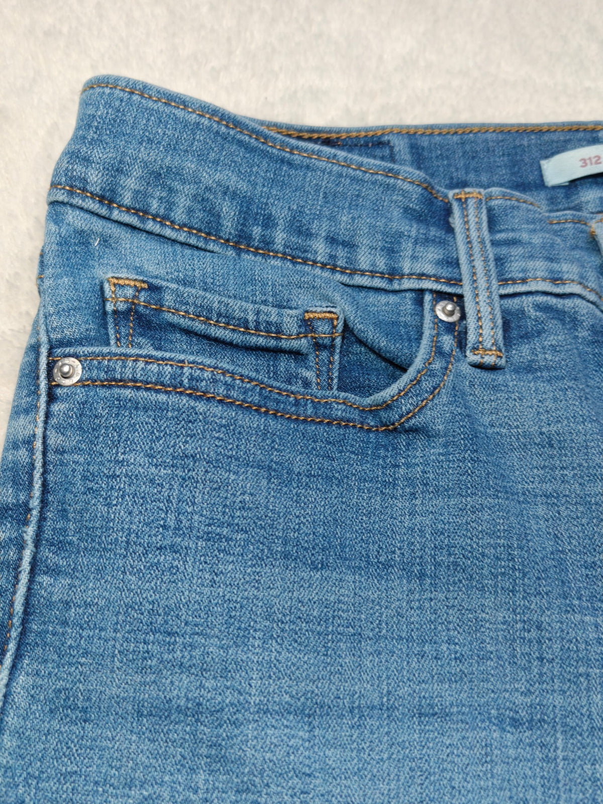 Women Levi's 312 Shaping Slim High Rise Blue Slim W27 L32 (EU 36 / S) Y2K Jeans