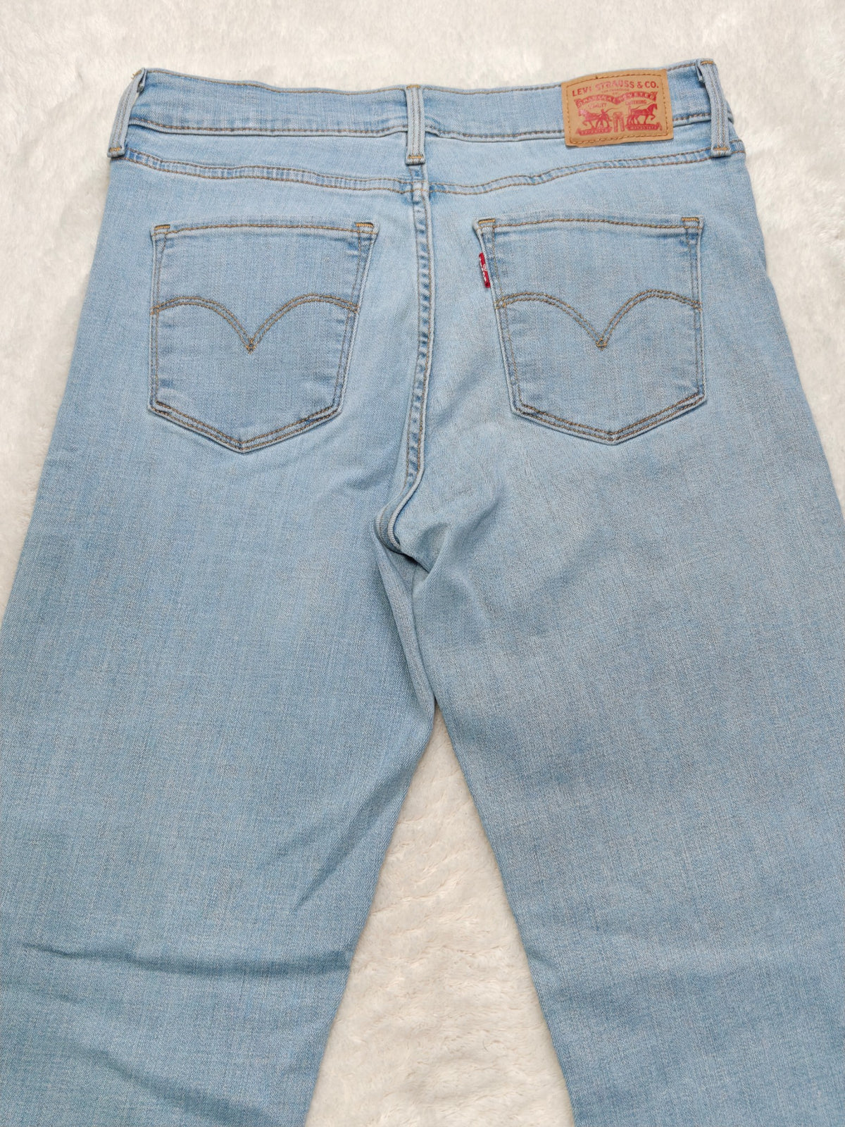 Women Levi's 314 Shaping Straight Light blue Straight W28 L30 (EU 38 / M) Y2K Jeans