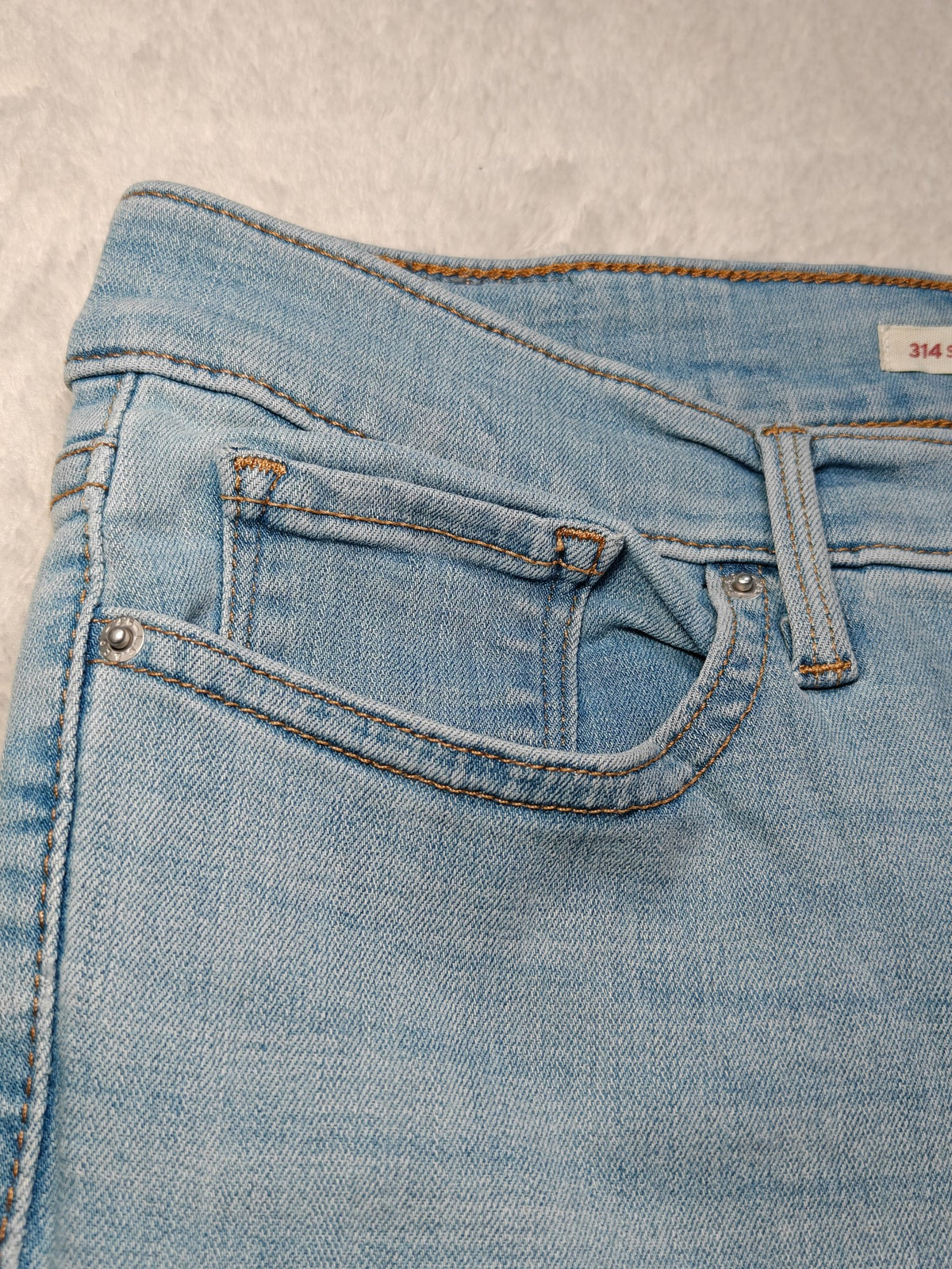Women Levi's 314 Shaping Straight Light blue Straight W28 L30 (EU 38 / M) Y2K Jeans
